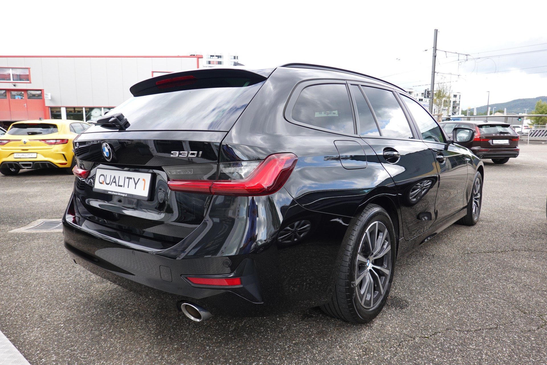 BMW 330i - TOURING - XDRIVE - "ADVANTAGE" - STEPTRONIC - 258 PS-image-3