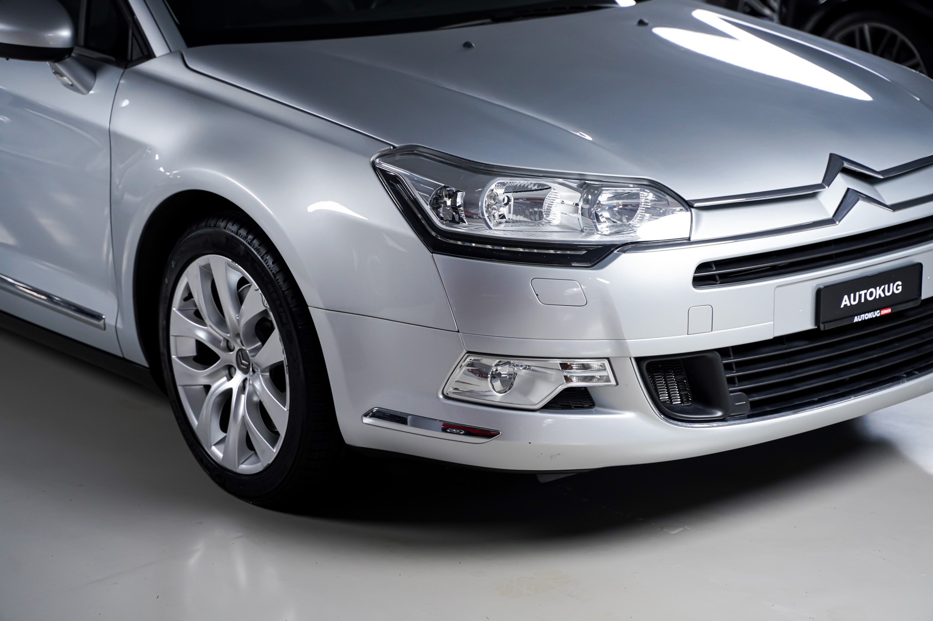 CITROEN C5 Tourer 3.0 HDi V6 Exclusive Automatic-image-3