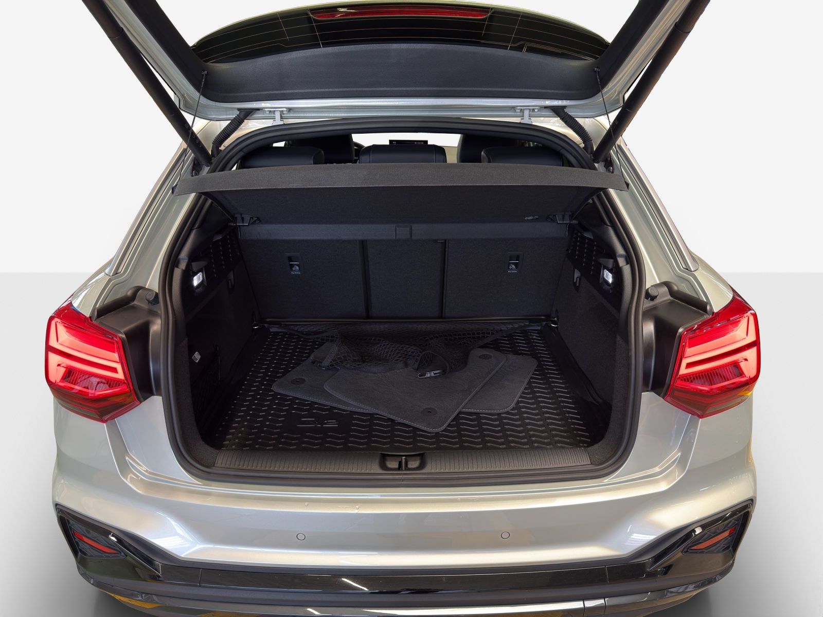 AUDI Q2 40 TFSI S line Attraction quattro S-tronic-image-12