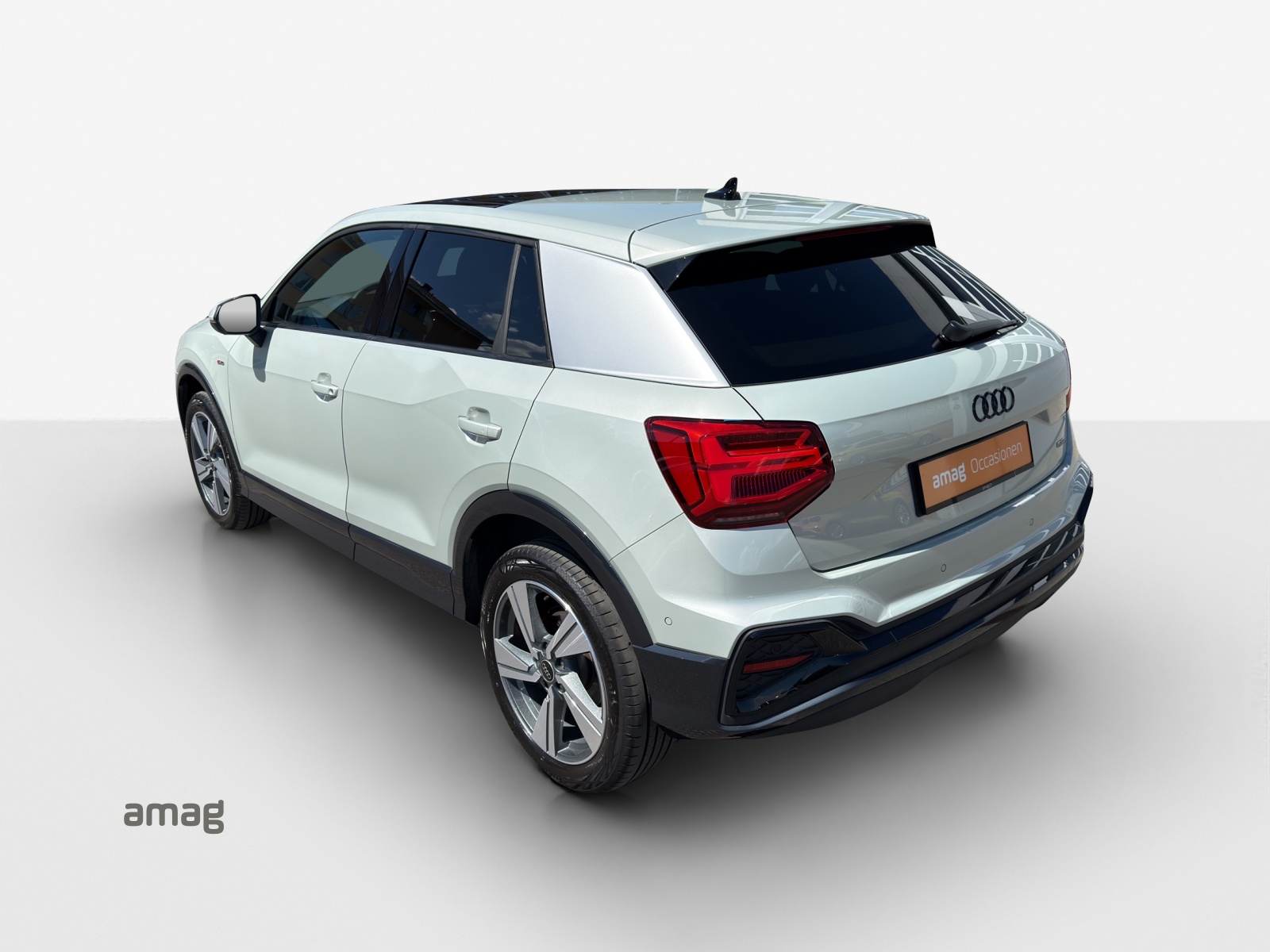 AUDI Q2 40 TFSI S line Attraction quattro S-tronic-image-2