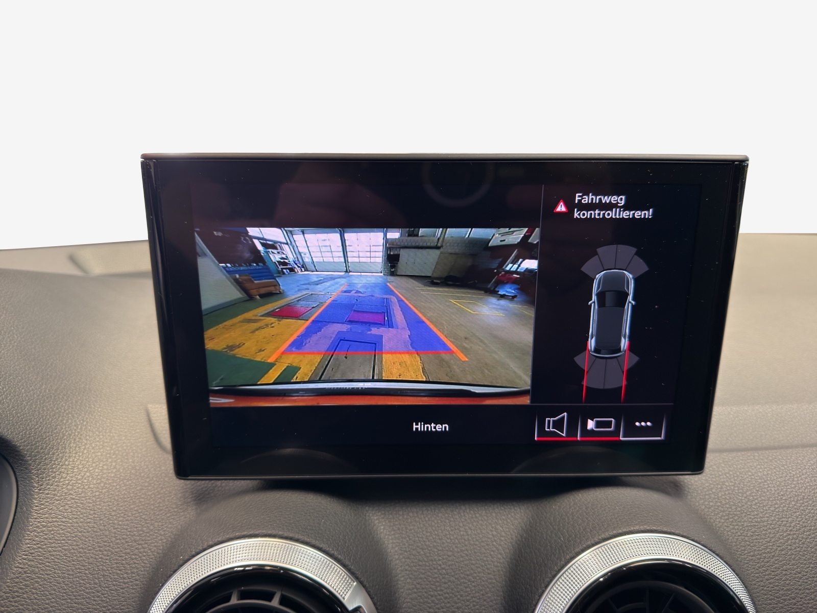 AUDI Q2 40 TFSI S line Attraction quattro S-tronic-image-15