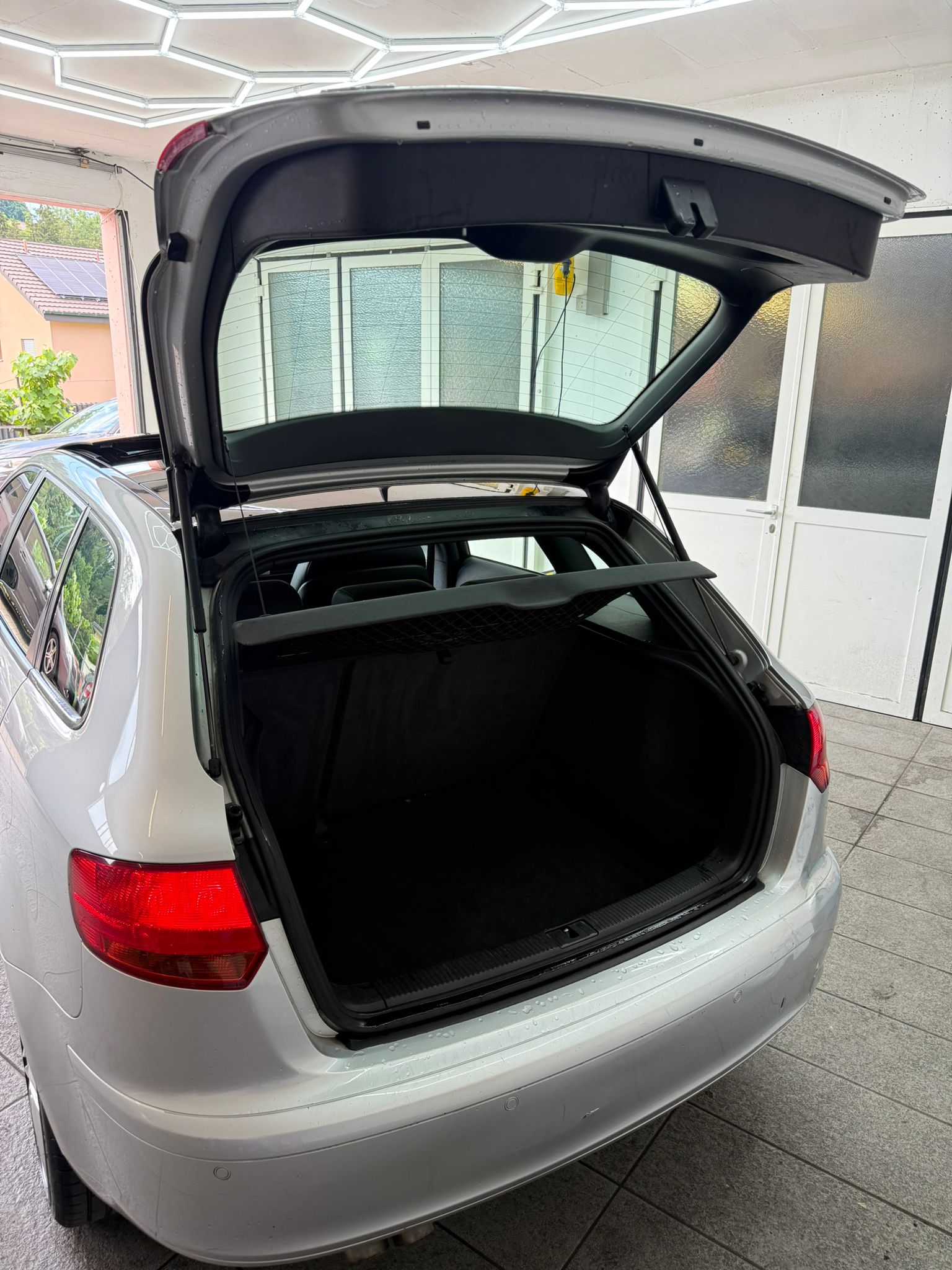 AUDI A3 Sportback 2.0 TDI Attraction-image-3