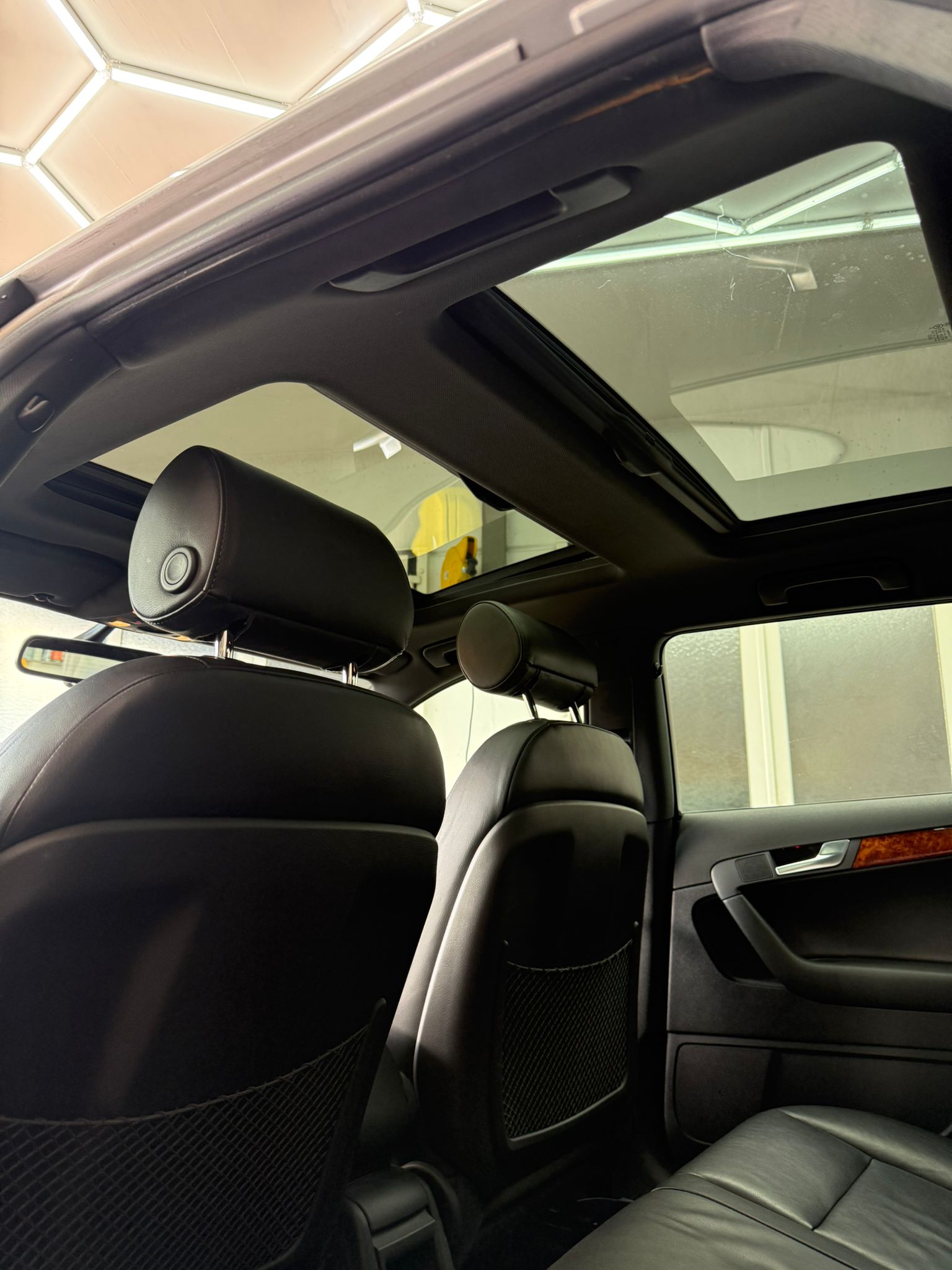 AUDI A3 Sportback 2.0 TDI Attraction-image-7