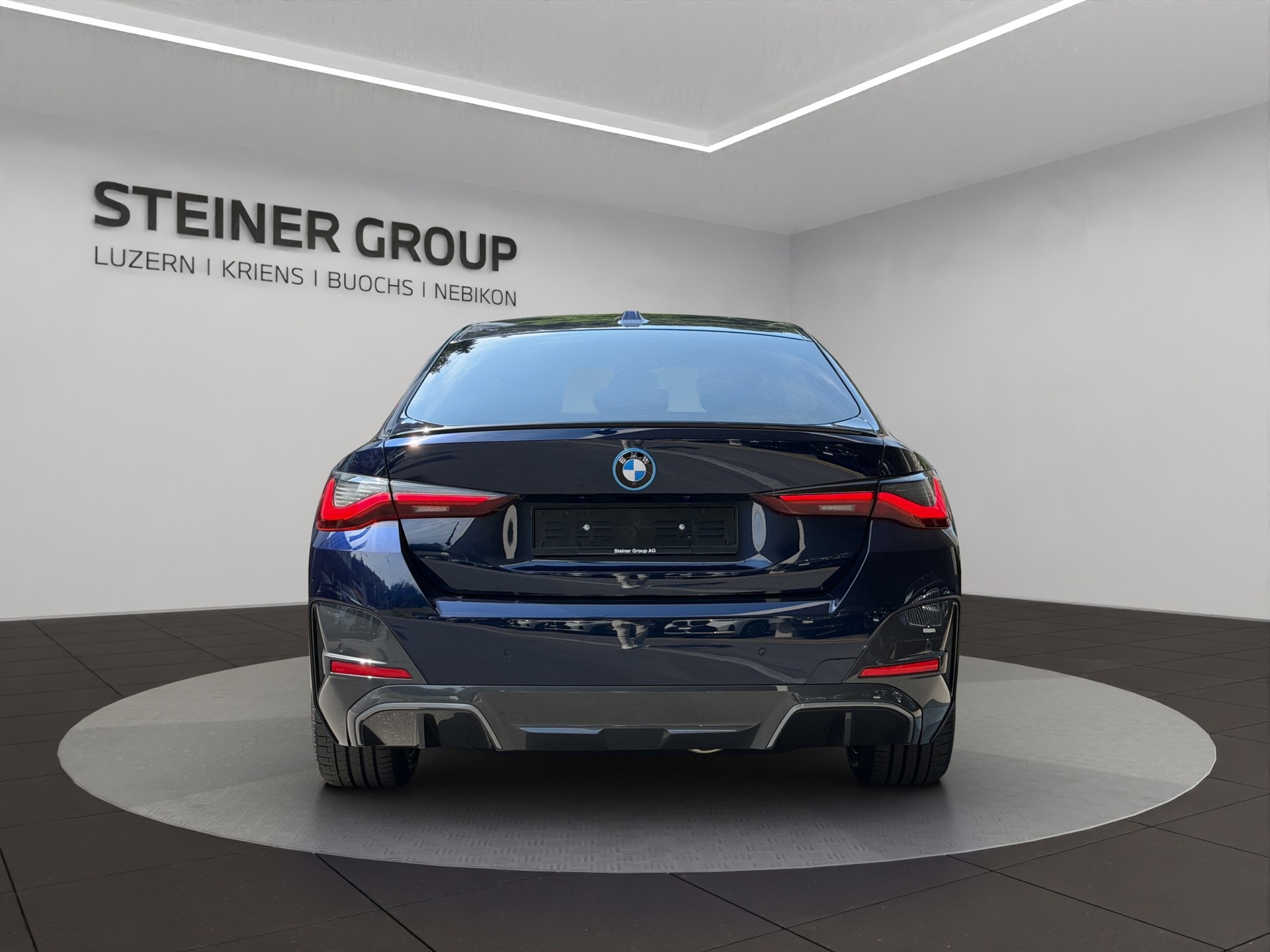 BMW i4 eDrive 40 M Sport Pro-image-6