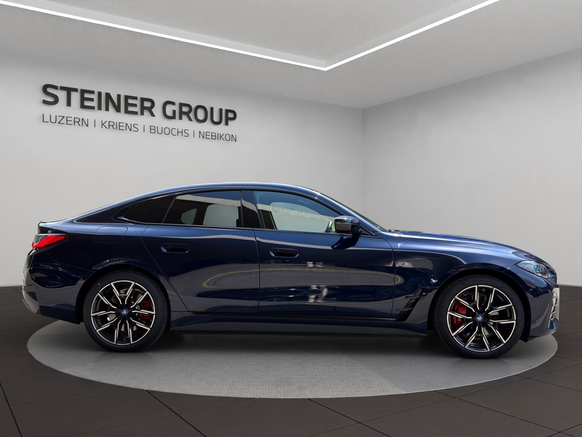 BMW i4 eDrive 40 M Sport Pro-image-4