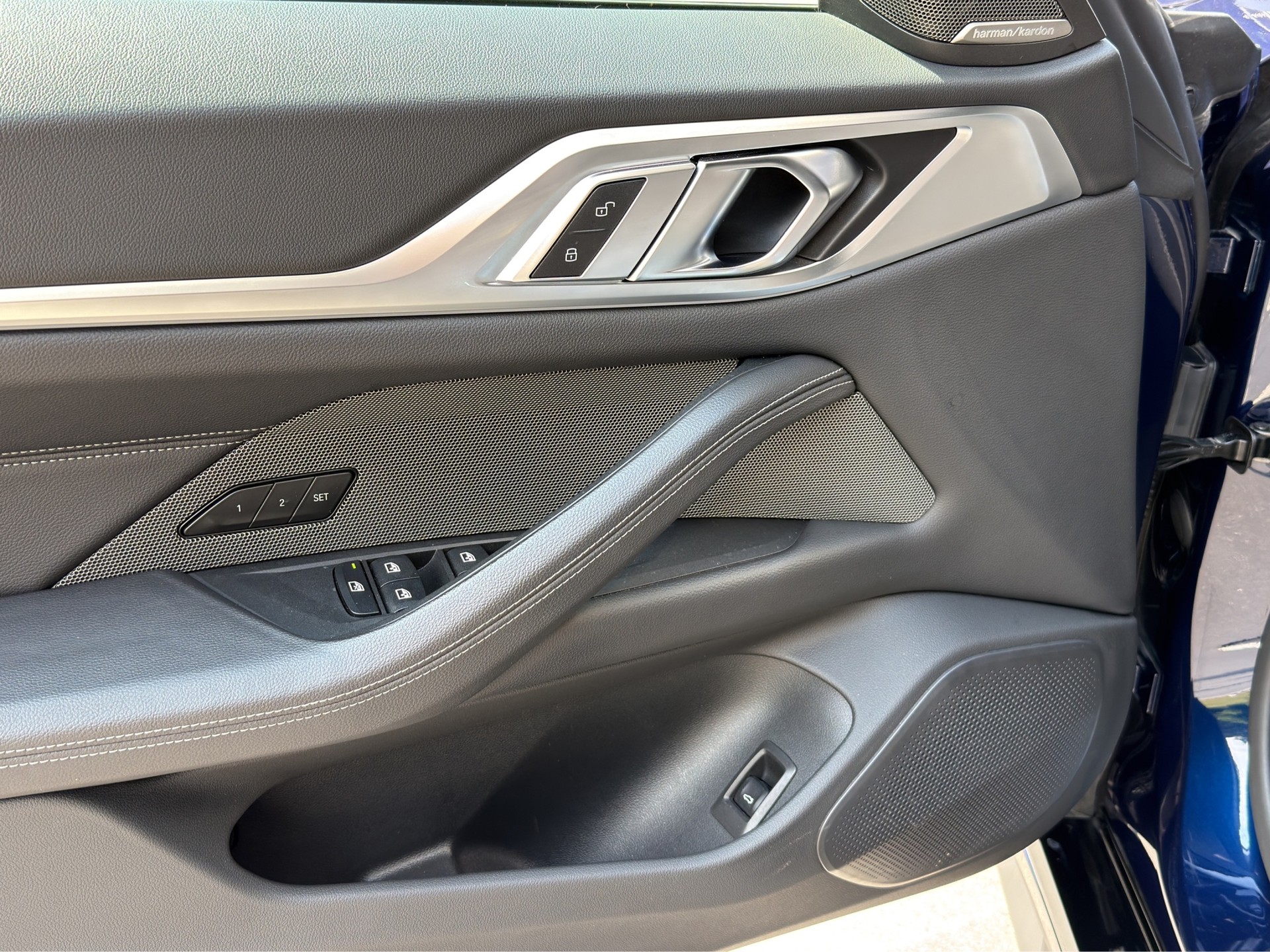 BMW i4 eDrive 40 M Sport Pro-image-11