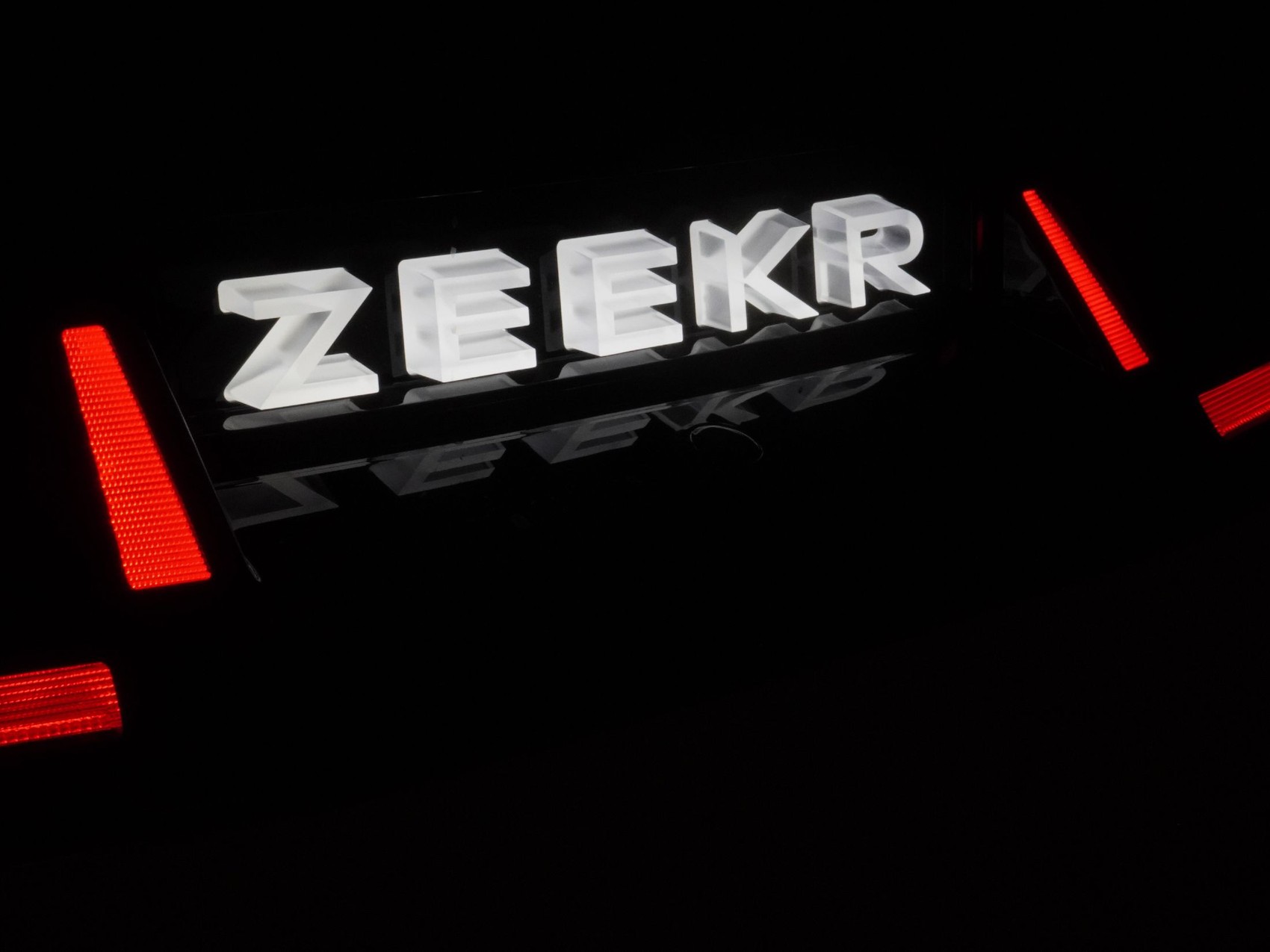 ZEEKR X Privilege AWD-image-4