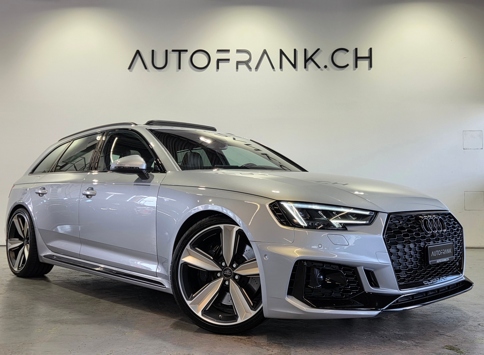 AUDI RS4 Avant 2.9 V6 TFSI quattro T-Tronic-image-0