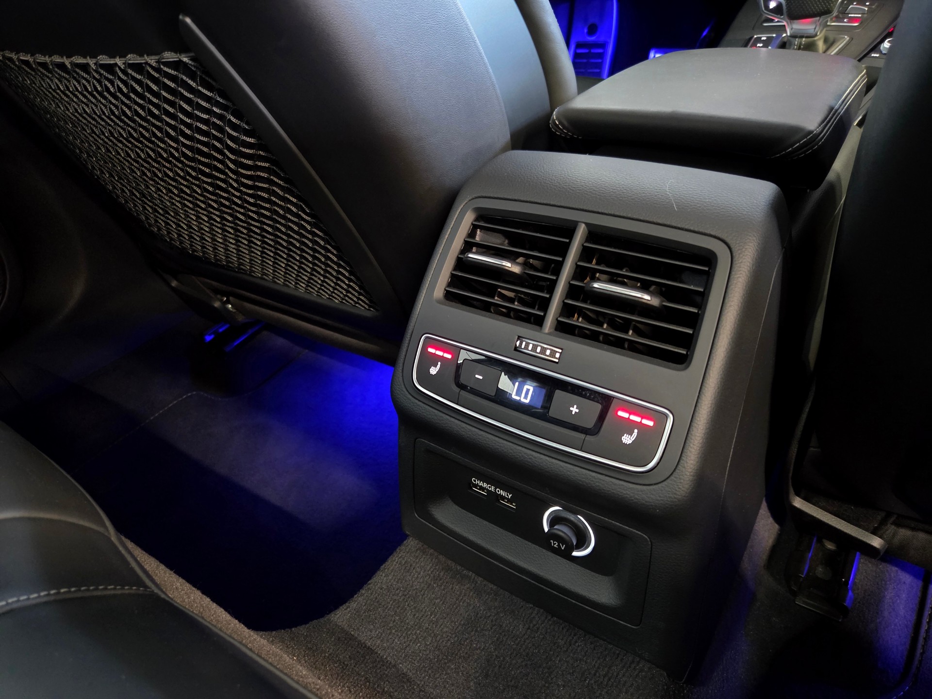 AUDI RS4 Avant 2.9 V6 TFSI quattro T-Tronic-image-24