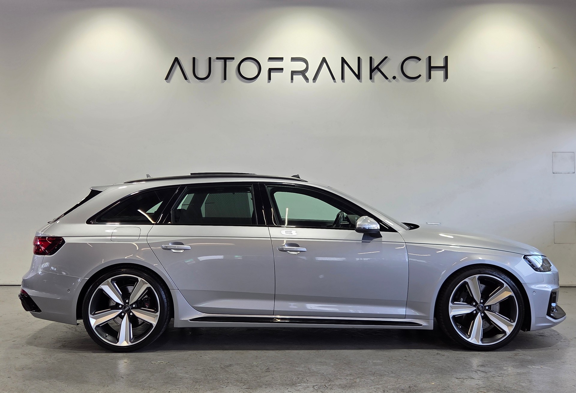 AUDI RS4 Avant 2.9 V6 TFSI quattro T-Tronic-image-1