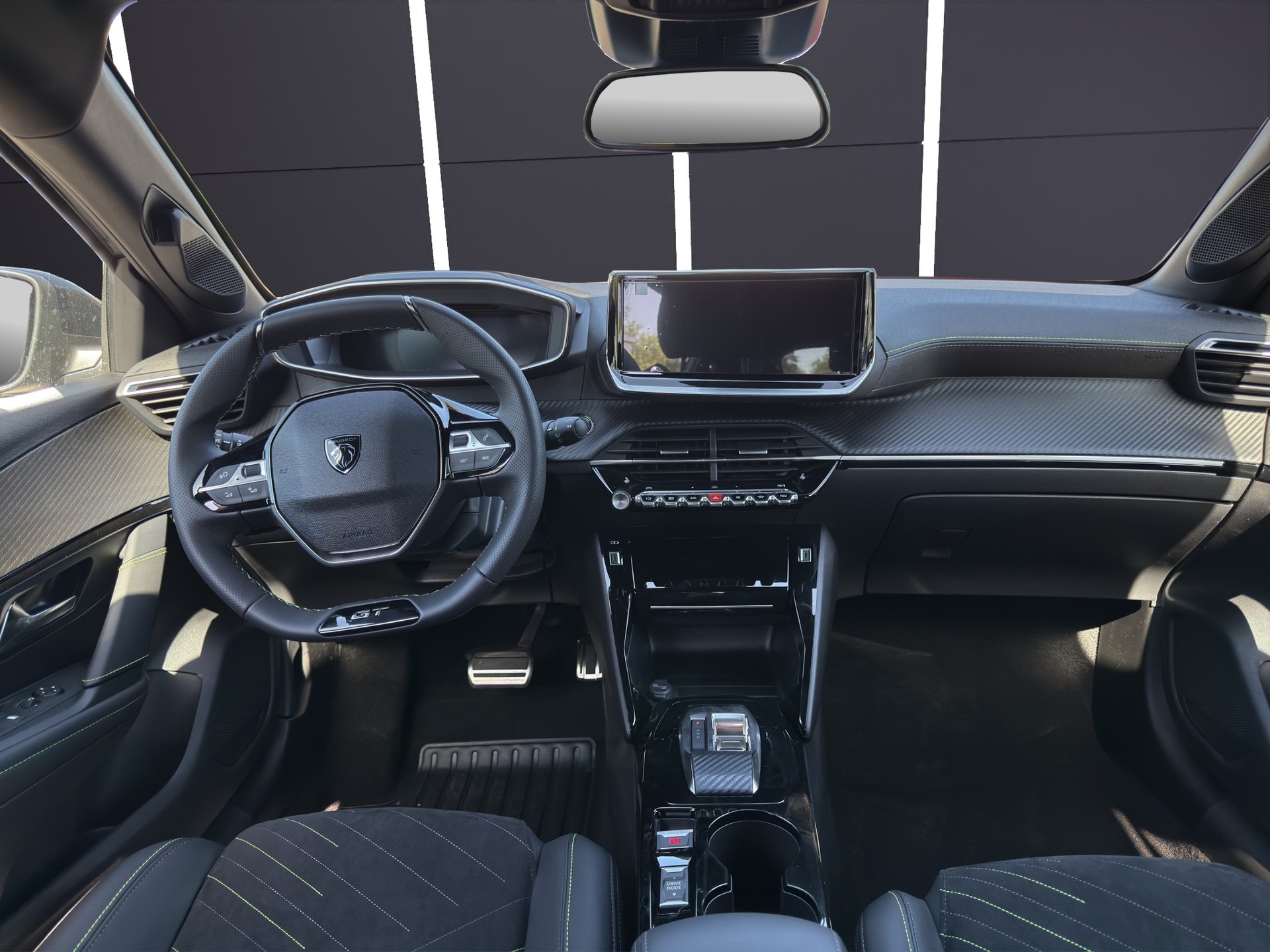 PEUGEOT 208 1.2 MHEV GT-image-7