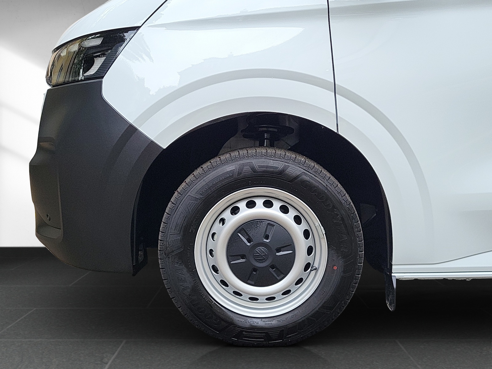VW Transporter Kastenwagen langer Radstand 2.0TDI 150PS Automat-image-17