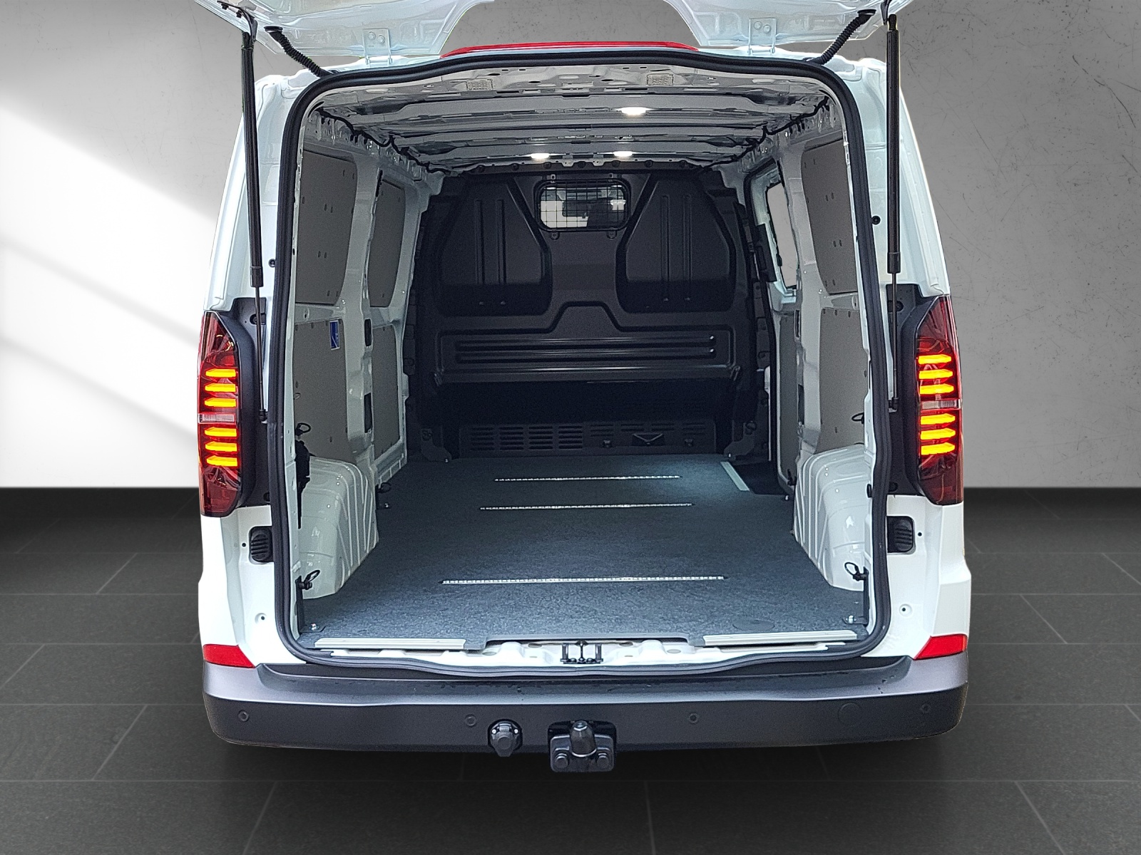 VW Transporter Kastenwagen langer Radstand 2.0TDI 150PS Automat-image-16