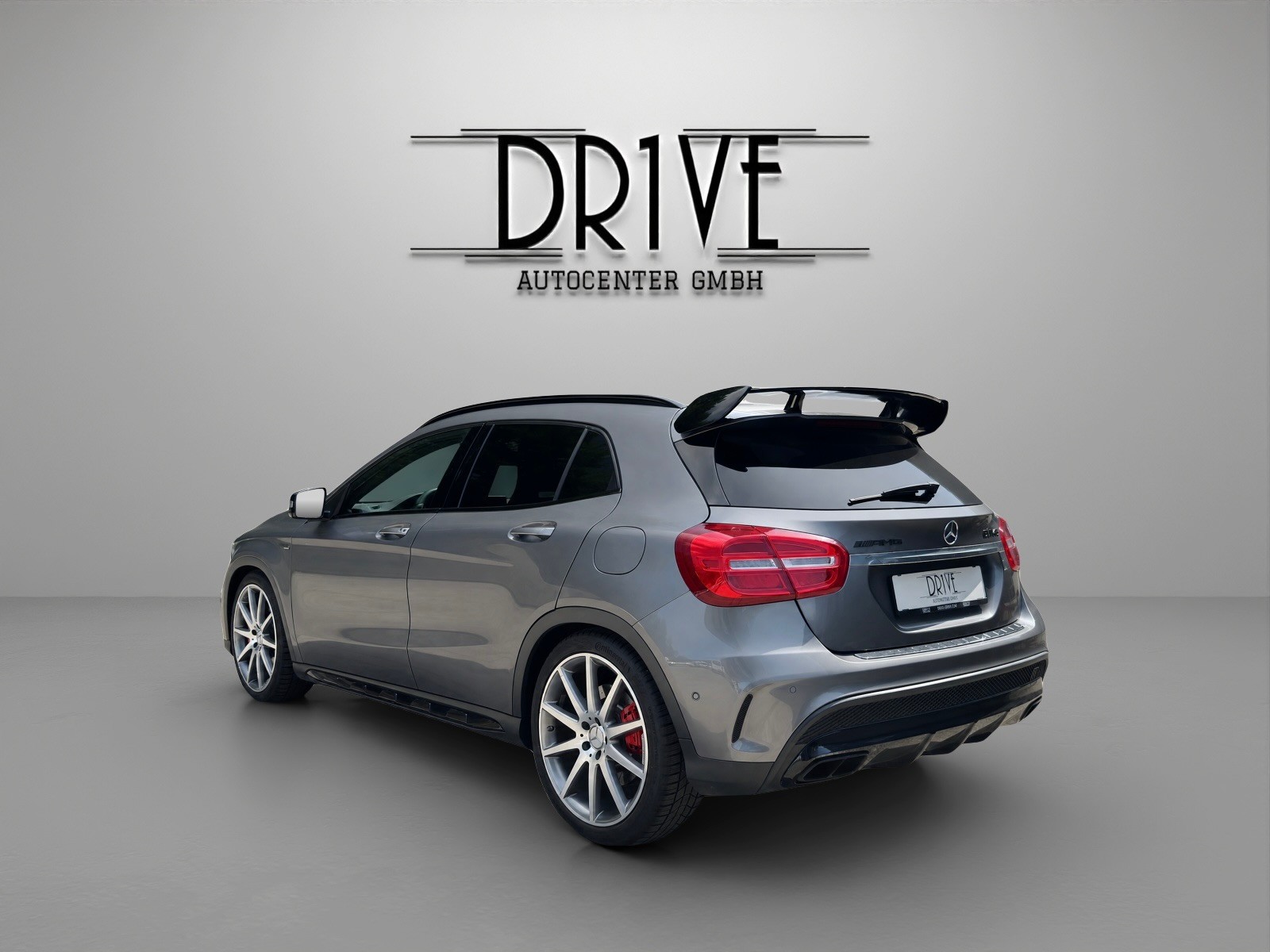 MERCEDES-BENZ GLA 45 AMG 4Matic 7G-DCT-image-6