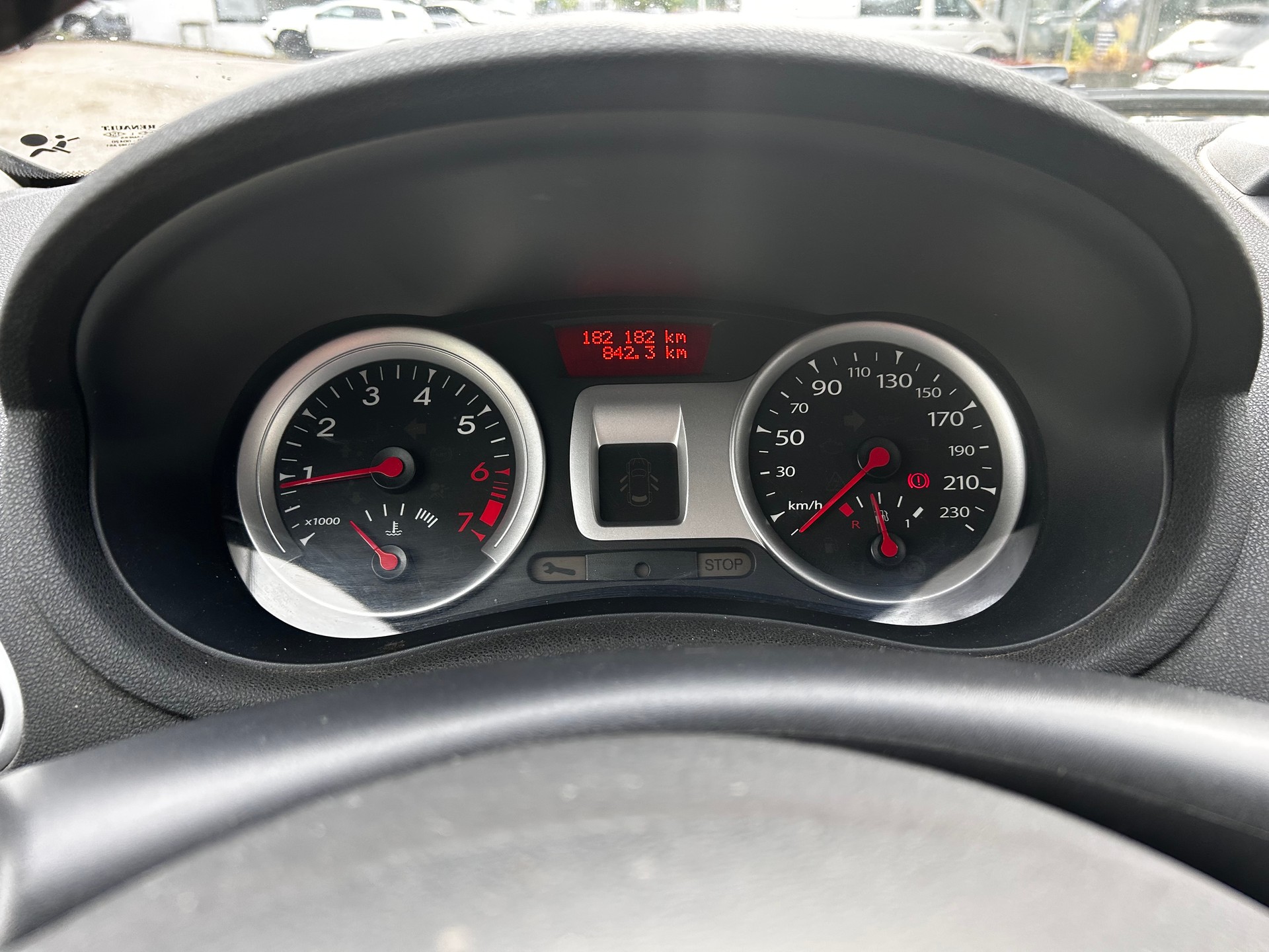 RENAULT Clio Grandtour 1.2 16V Turbo Dynamique-image-11