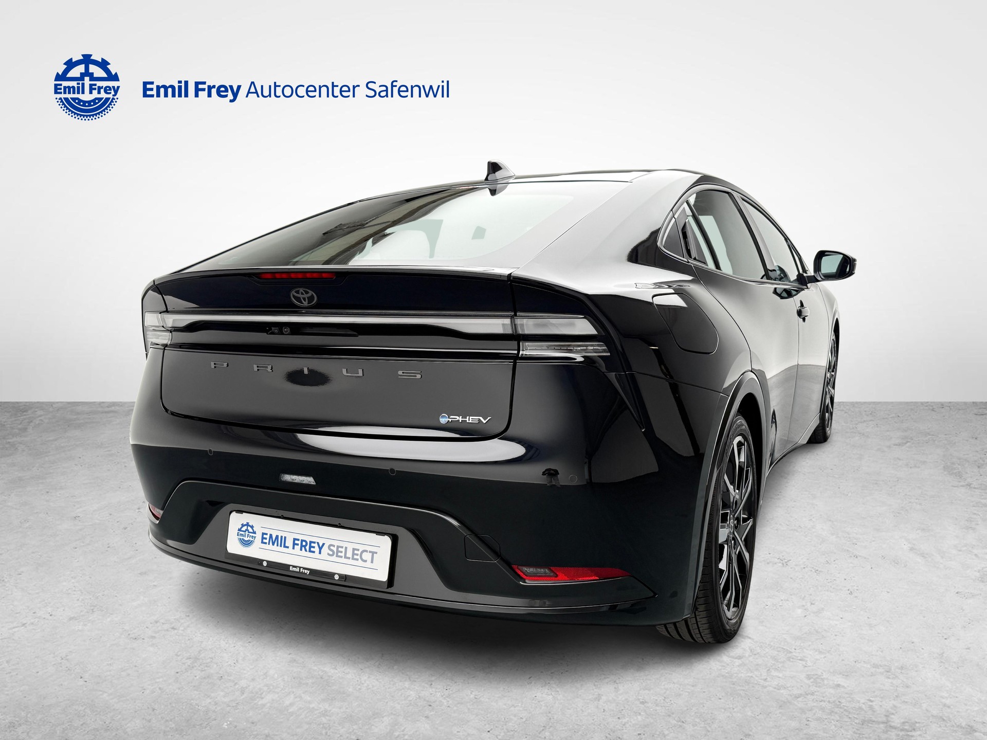 TOYOTA Prius 2.0 Plug-In-Hybrid Style-image-4