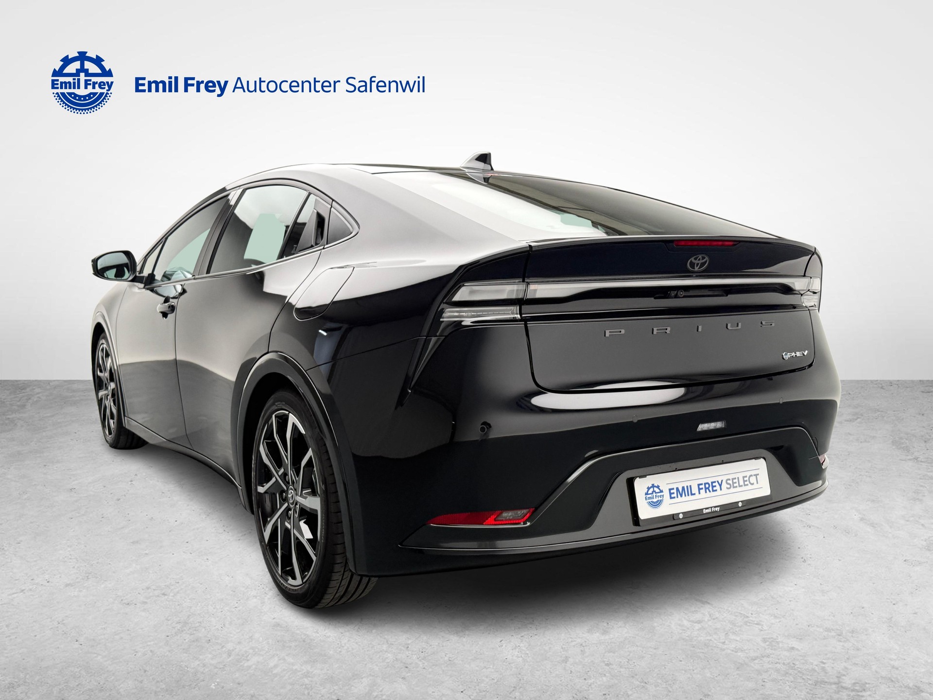 TOYOTA Prius 2.0 Plug-In-Hybrid Style-showroom-element-2