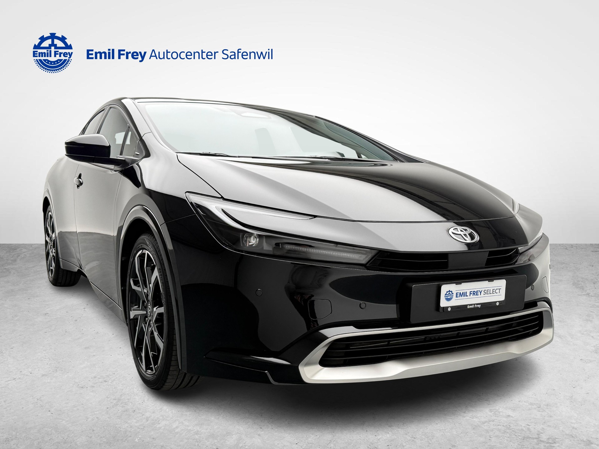 TOYOTA Prius 2.0 Plug-In-Hybrid Style-image-6