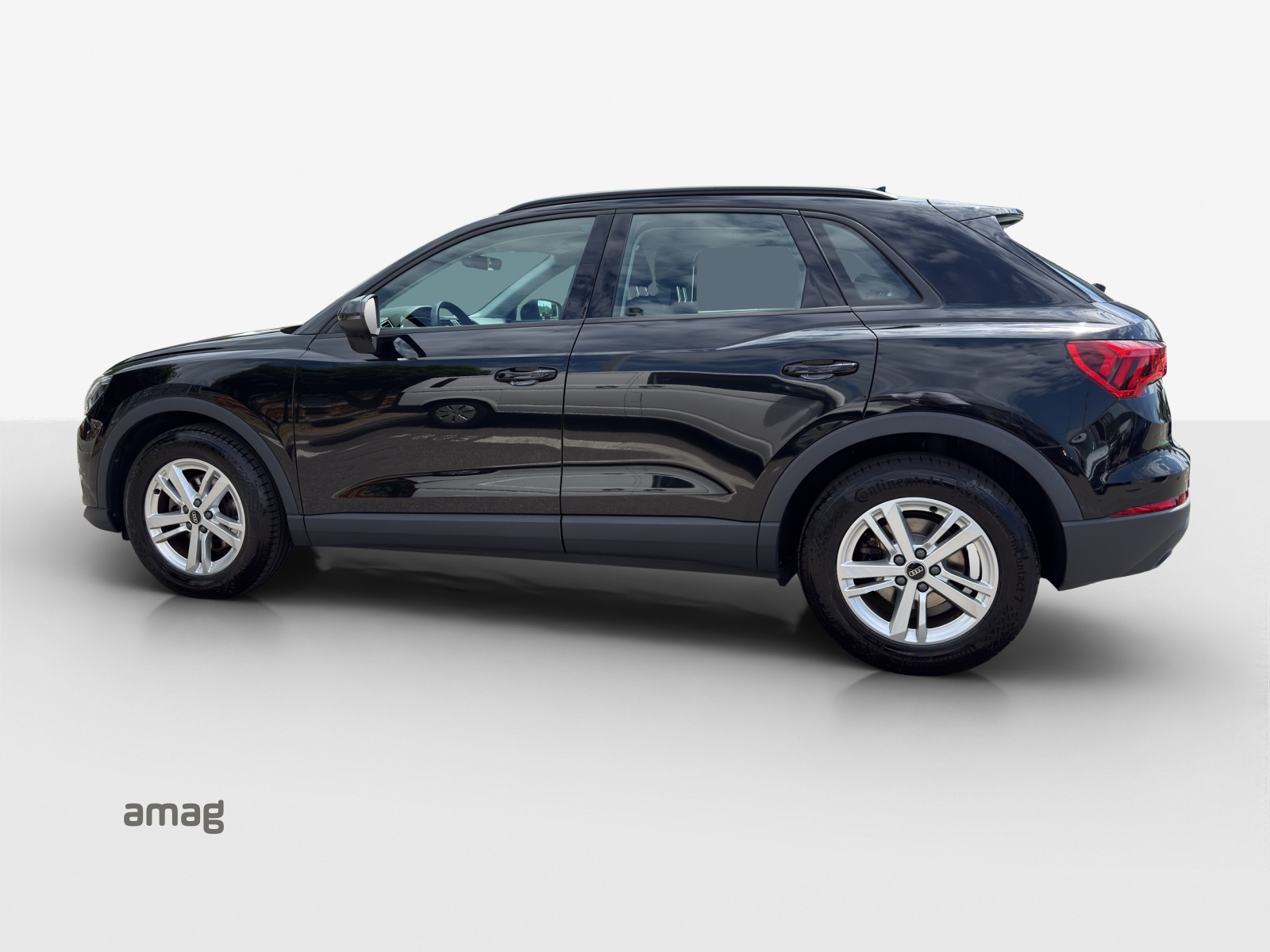 AUDI Q3 35 TFSI Attraction S-tronic-image-5