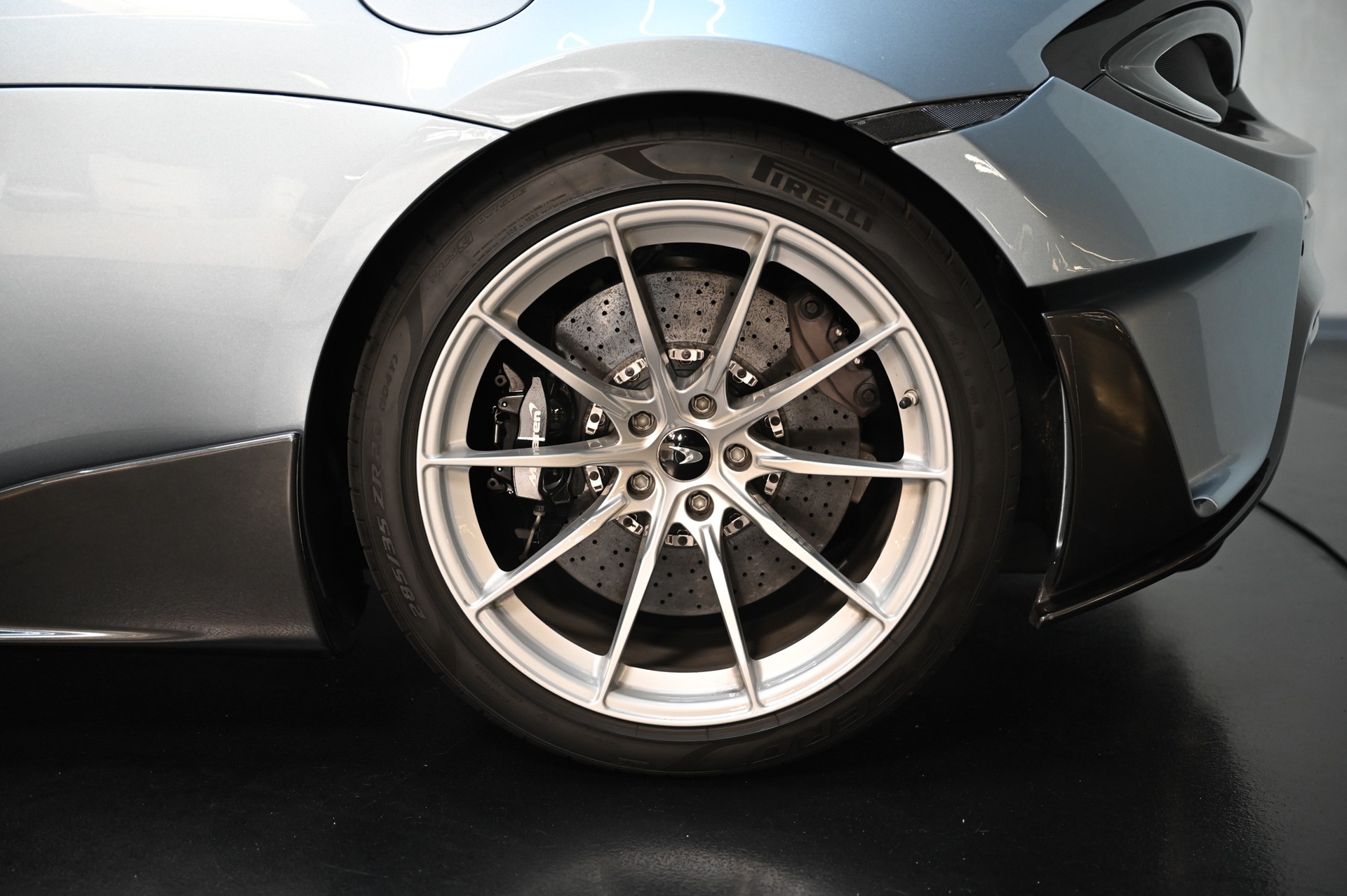 McLAREN 600LT Coupé-image-17