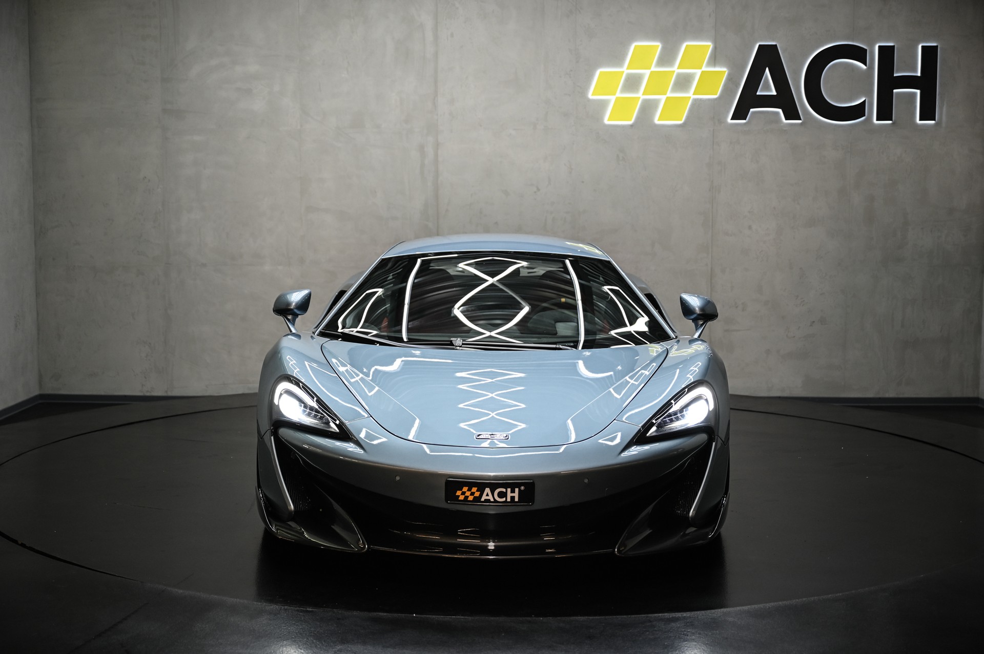 McLAREN 600LT Coupé-showroom-element-1