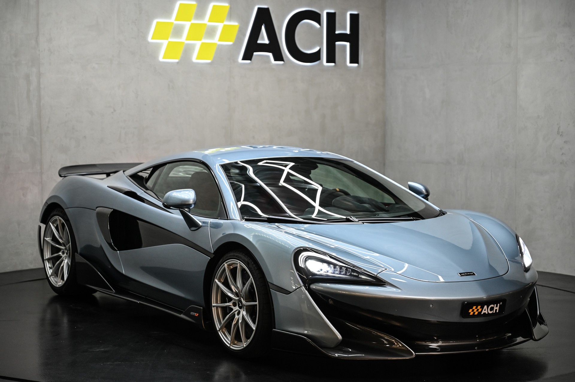 McLAREN 600LT Coupé