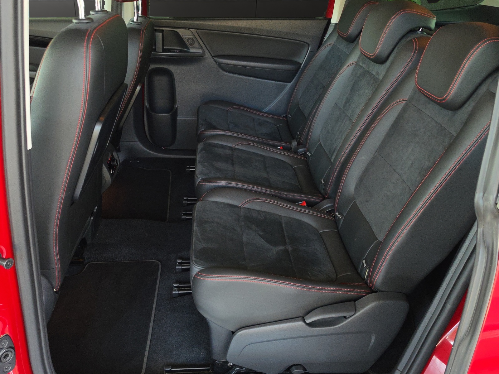 SEAT Alhambra 2.0 TSI FR Line DSG-image-11