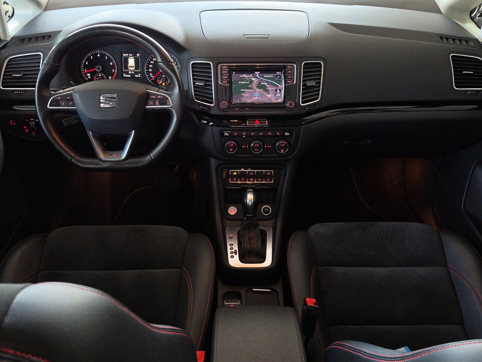 SEAT Alhambra 2.0 TSI FR Line DSG-image-12