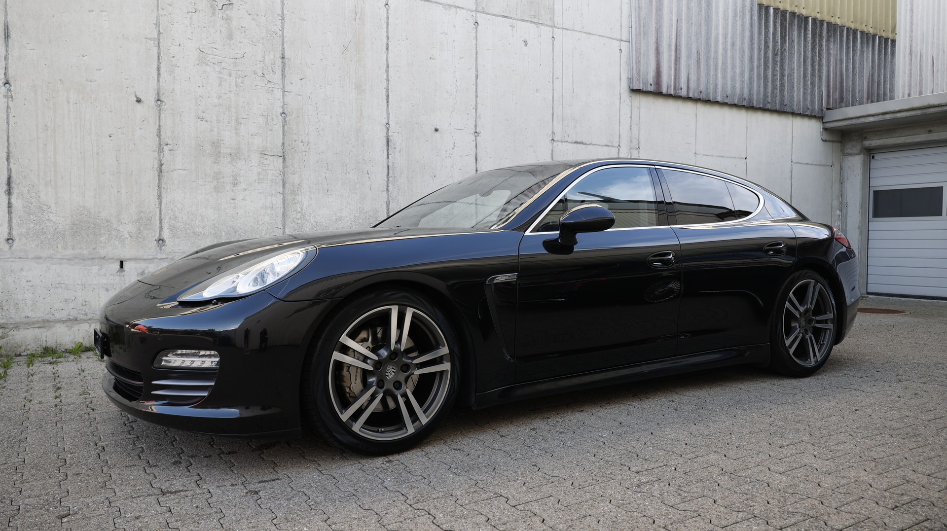 PORSCHE Panamera 4S 4.8 PDK-image-1