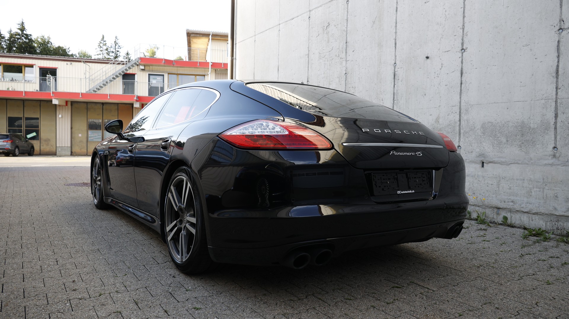 PORSCHE Panamera 4S 4.8 PDK-image-3
