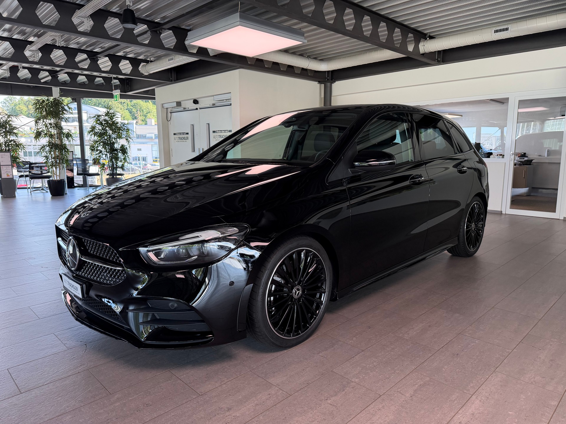 MERCEDES-BENZ B 220 4Matic 8G-DCT-image-1