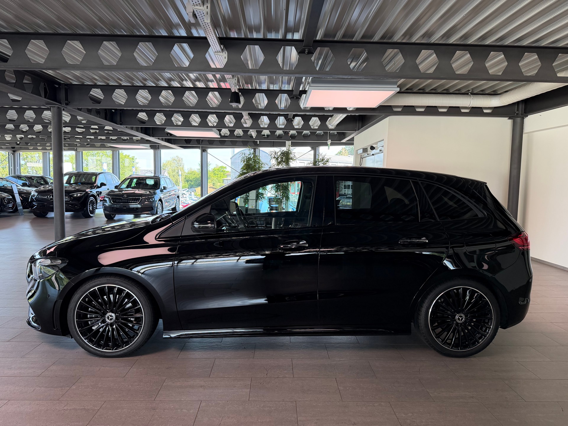 MERCEDES-BENZ B 220 4Matic 8G-DCT-image-3