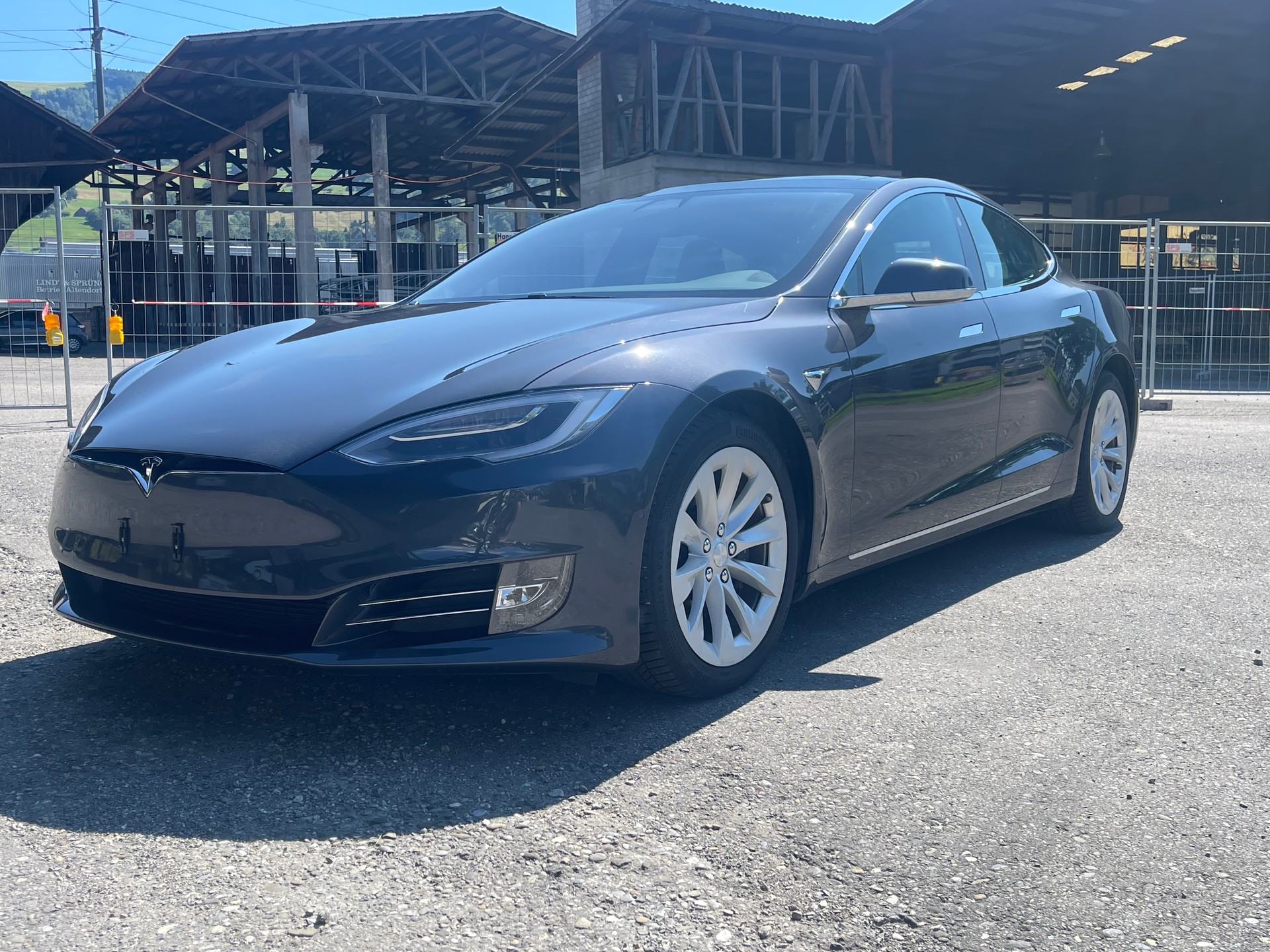 TESLA Model S 75 D-image-0