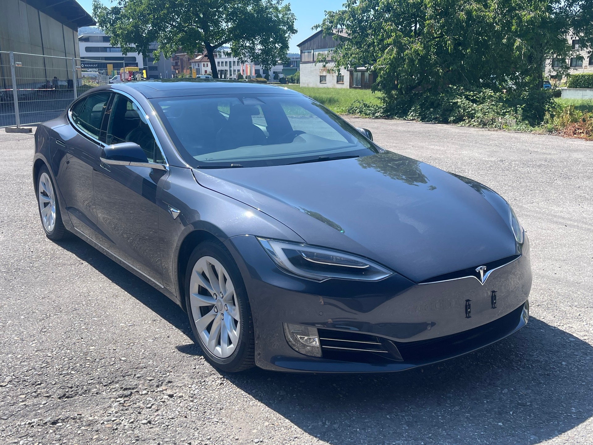 TESLA Model S 75 D-image-3