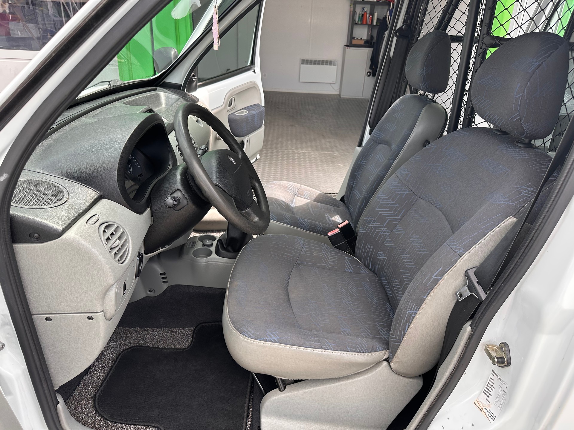 RENAULT KANGOO-image-10
