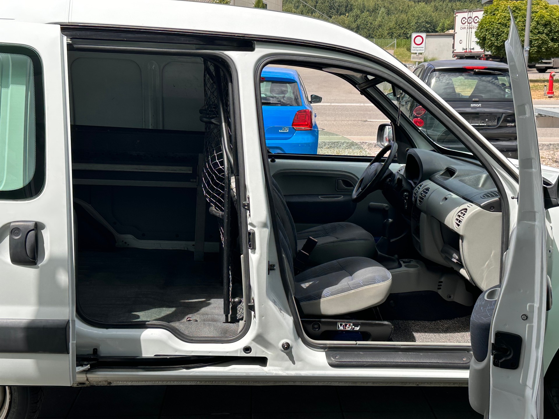 RENAULT KANGOO-image-8