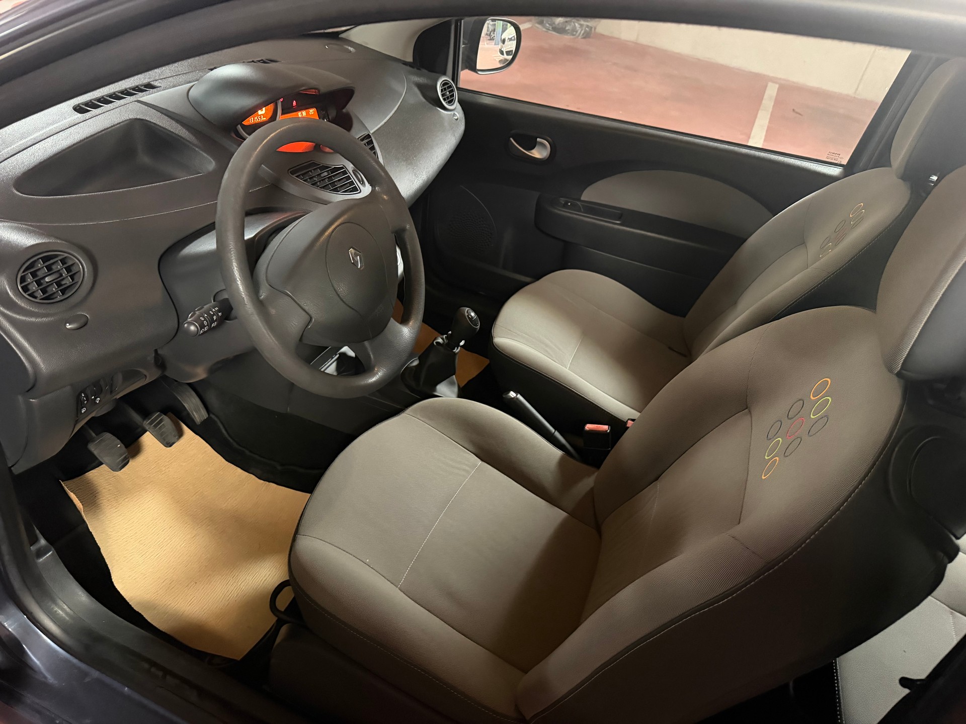 RENAULT Twingo 1.2 16V Expression-image-6