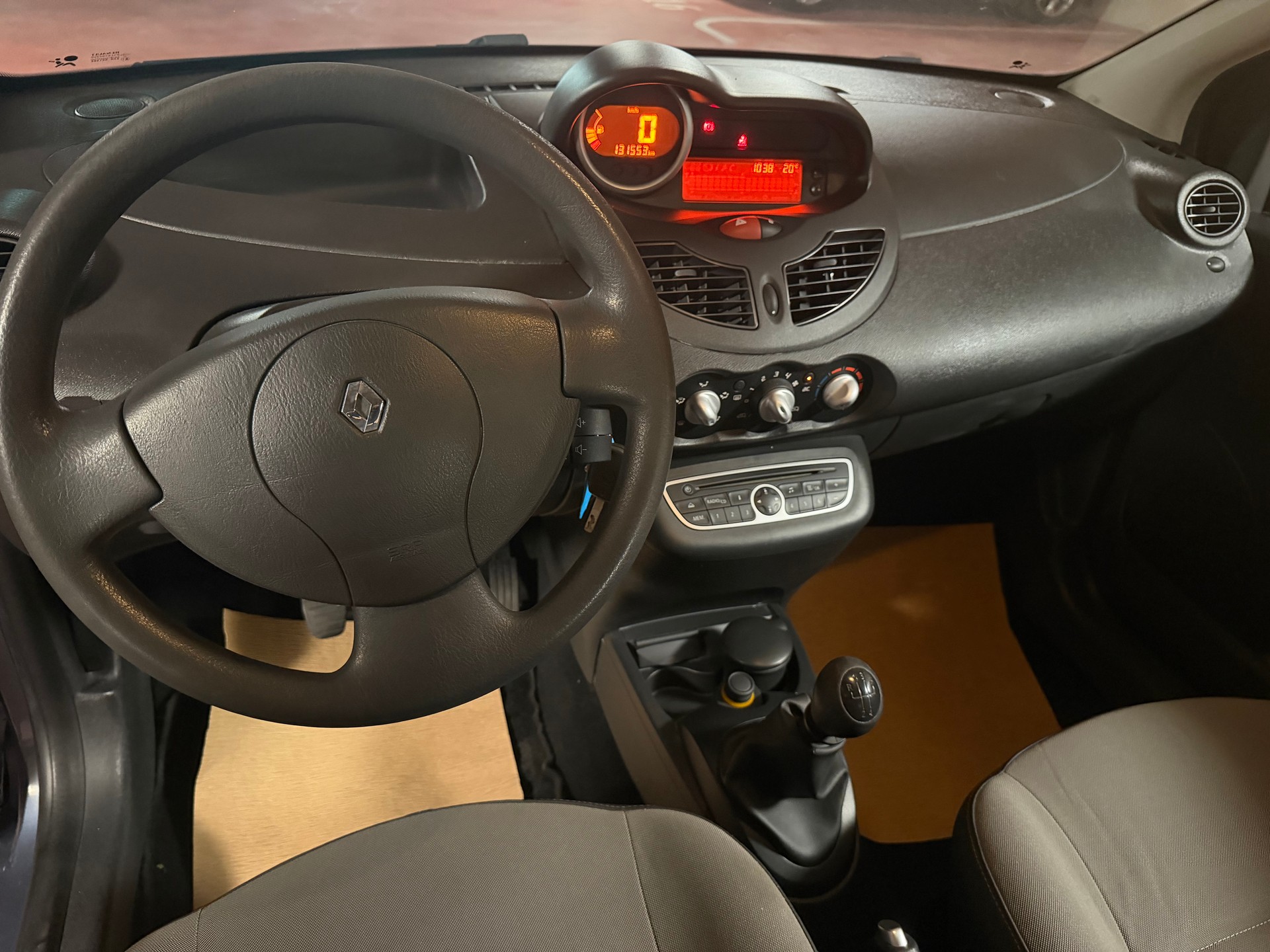 RENAULT Twingo 1.2 16V Expression-image-7