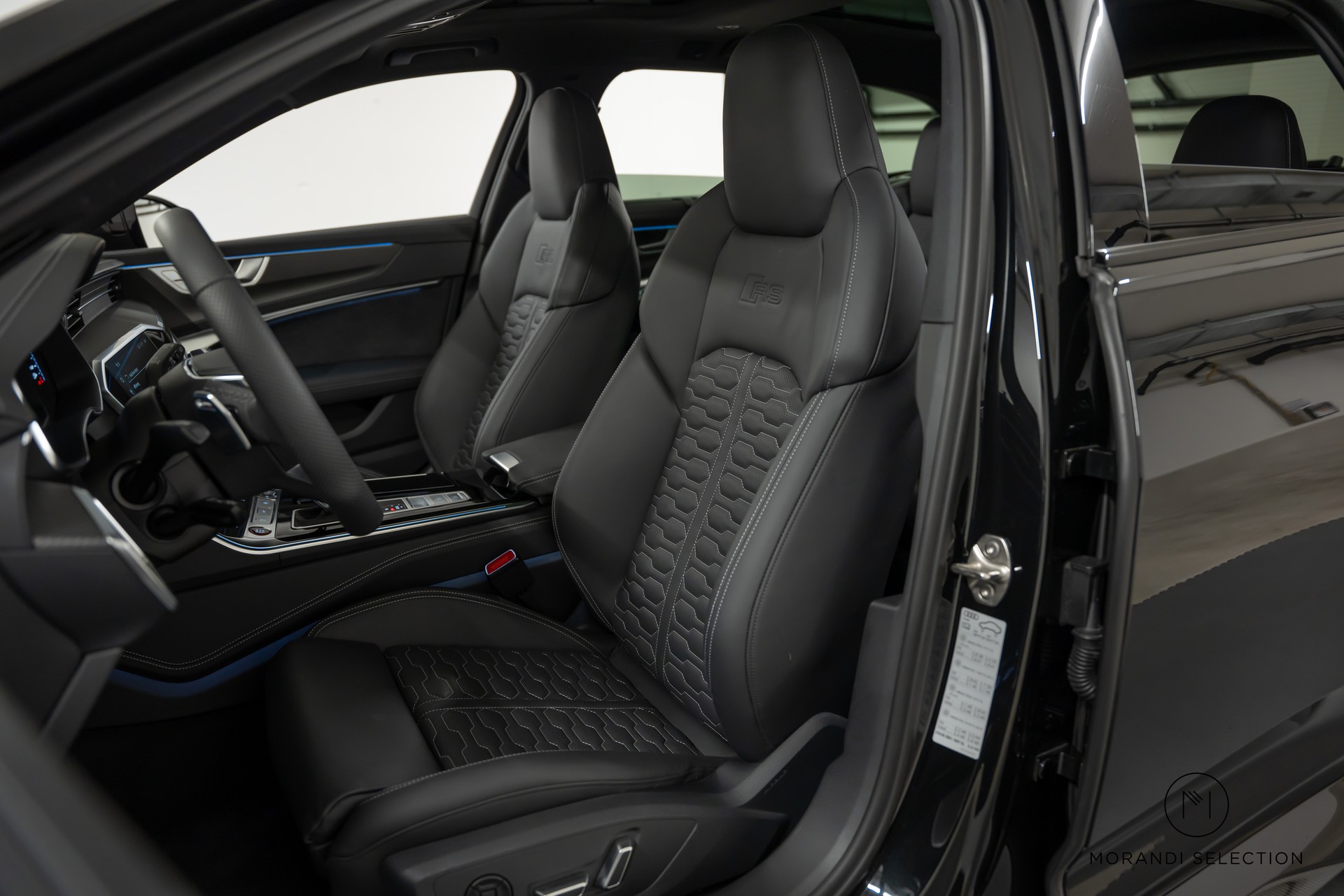 AUDI RS6 Avant 4.0 V8 TFSI performance quattro T-Tronic-image-17