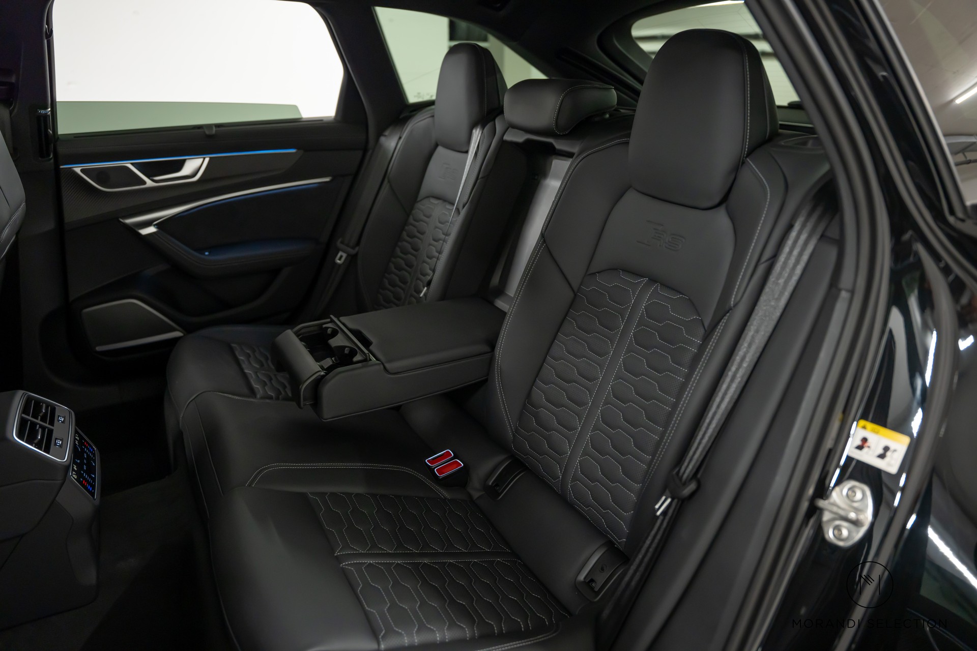 AUDI RS6 Avant 4.0 V8 TFSI performance quattro T-Tronic-image-20