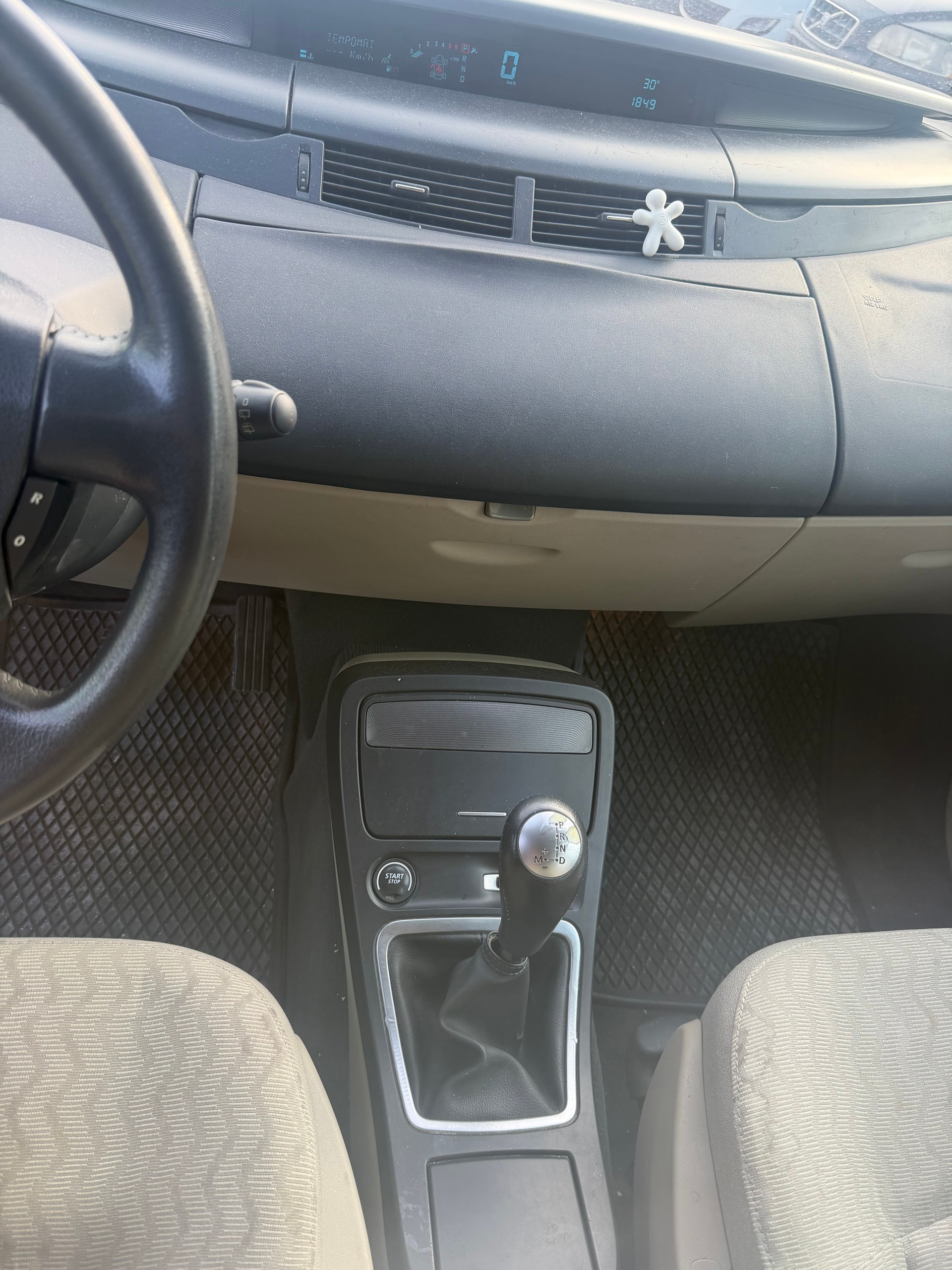 RENAULT Grand Espace 2.2 dCi Dynamique Automatic-image-10