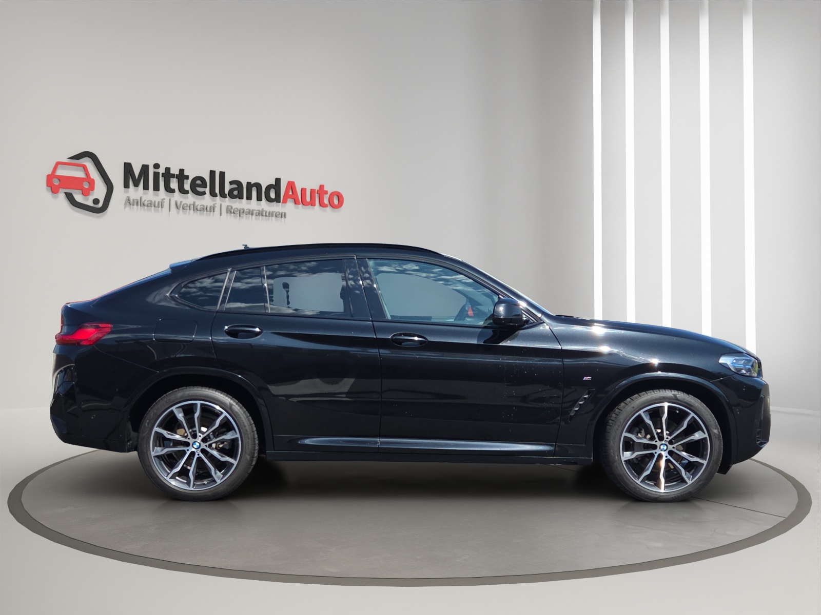 BMW X4 xDrive 48V 30d M Sport Steptronic-showroom-element-3