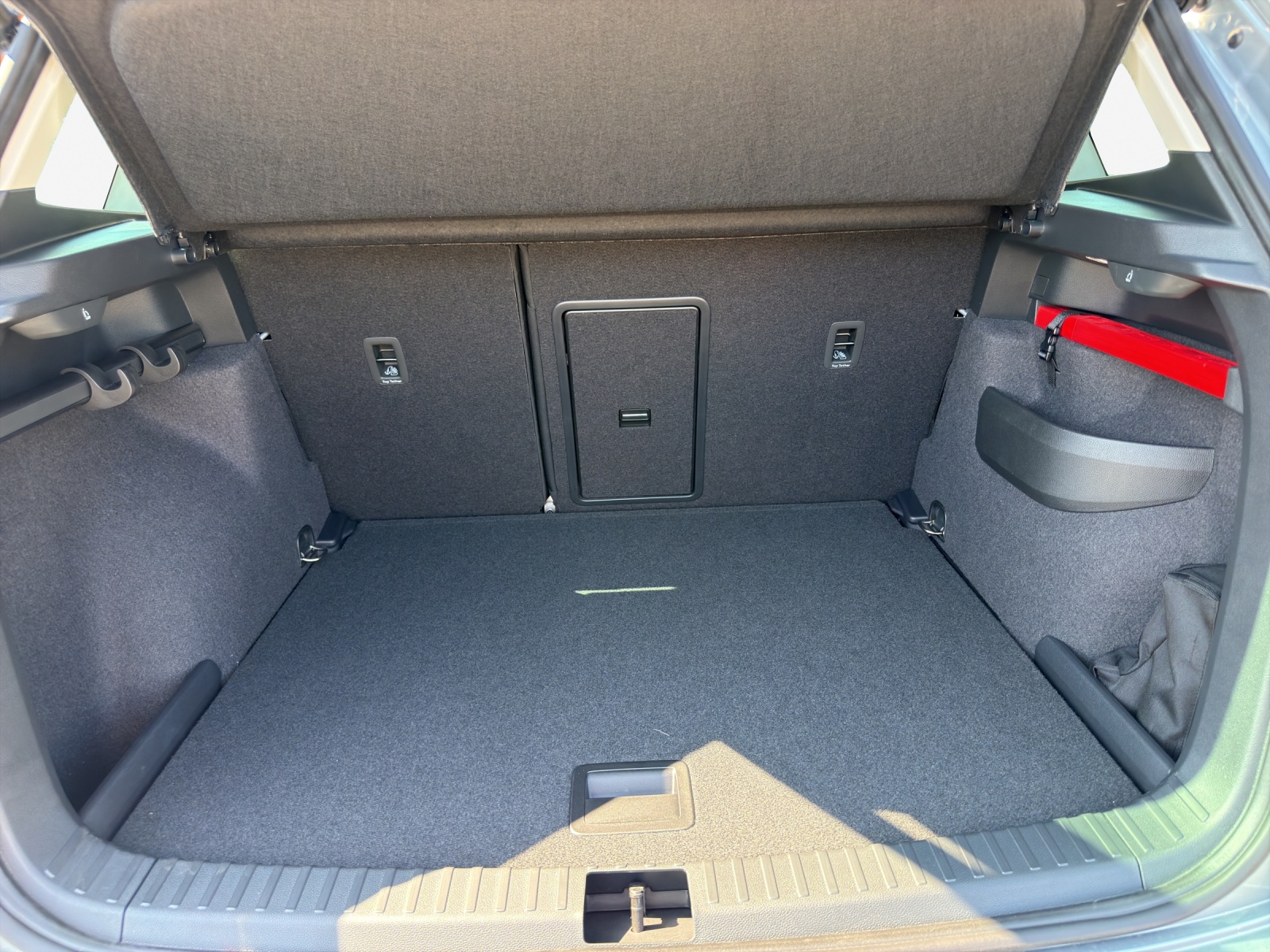 SKODA Karoq Dynamic 2.0TDI 150PS 7DSG 4X4-image-12