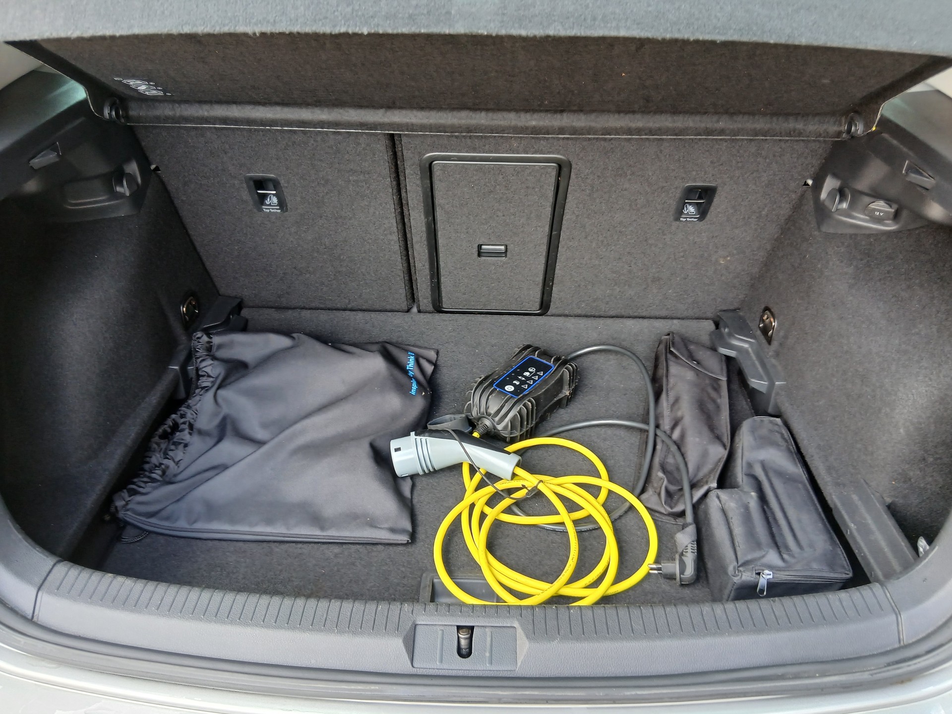 VW e-Golf Voll-Elektro mit CCS-Laden Batterie-Garantie bis 07/2027-image-14