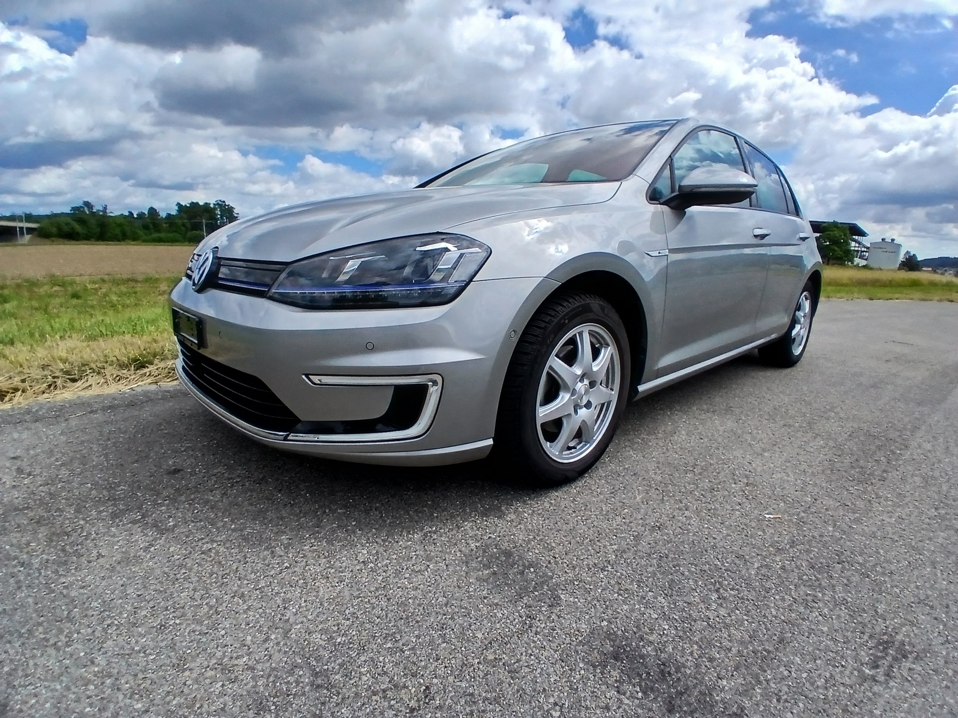 VW e-Golf Voll-Elektro mit CCS-Laden Batterie-Garantie bis 07/2027-image-0