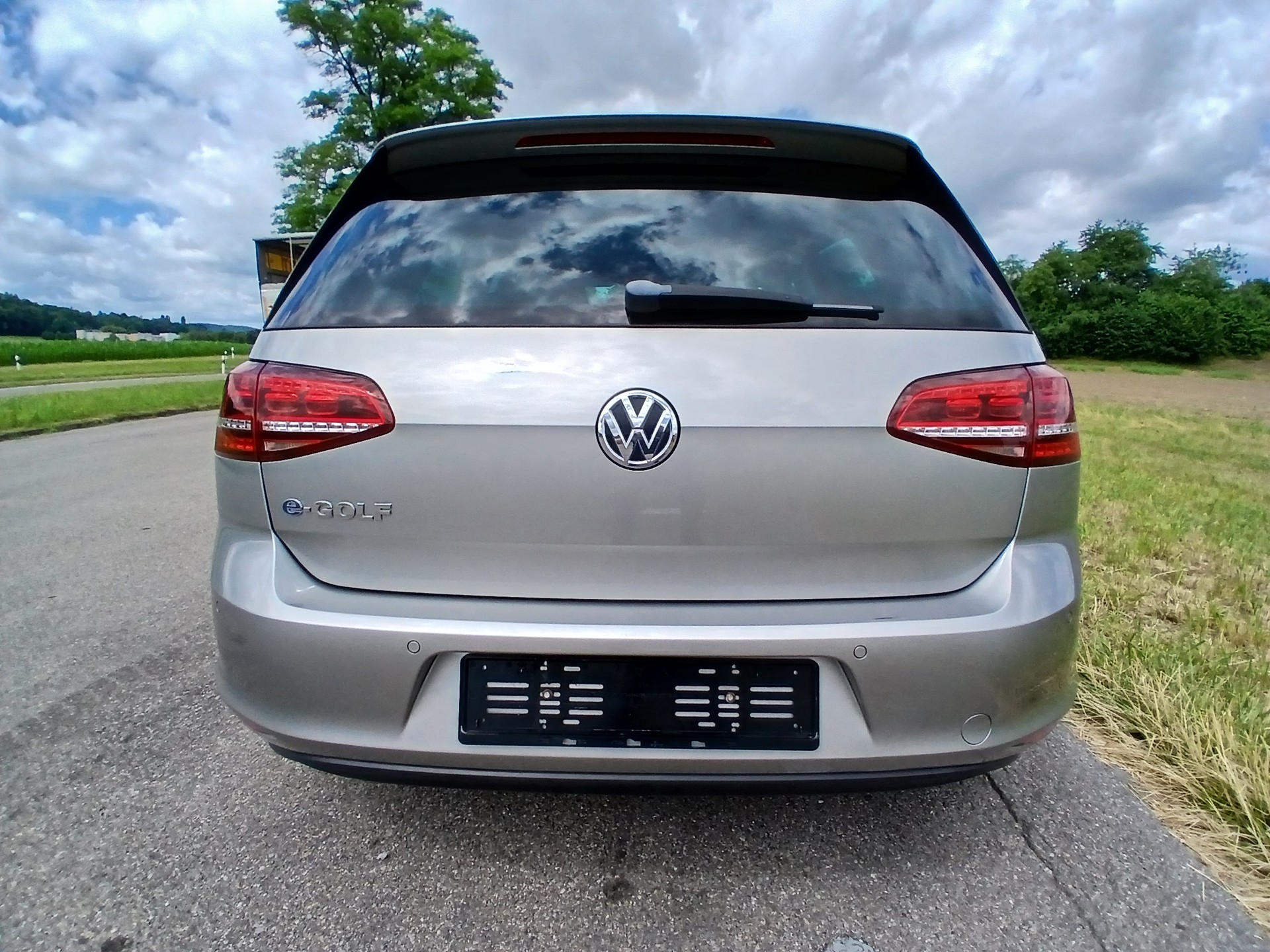 VW e-Golf Voll-Elektro mit CCS-Laden Batterie-Garantie bis 07/2027-image-3
