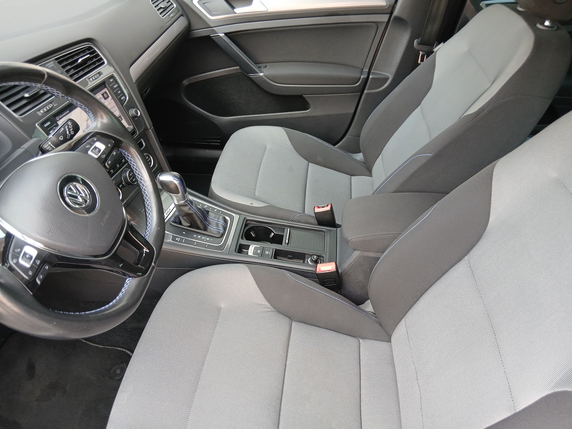 VW e-Golf Voll-Elektro mit CCS-Laden Batterie-Garantie bis 07/2027-image-8