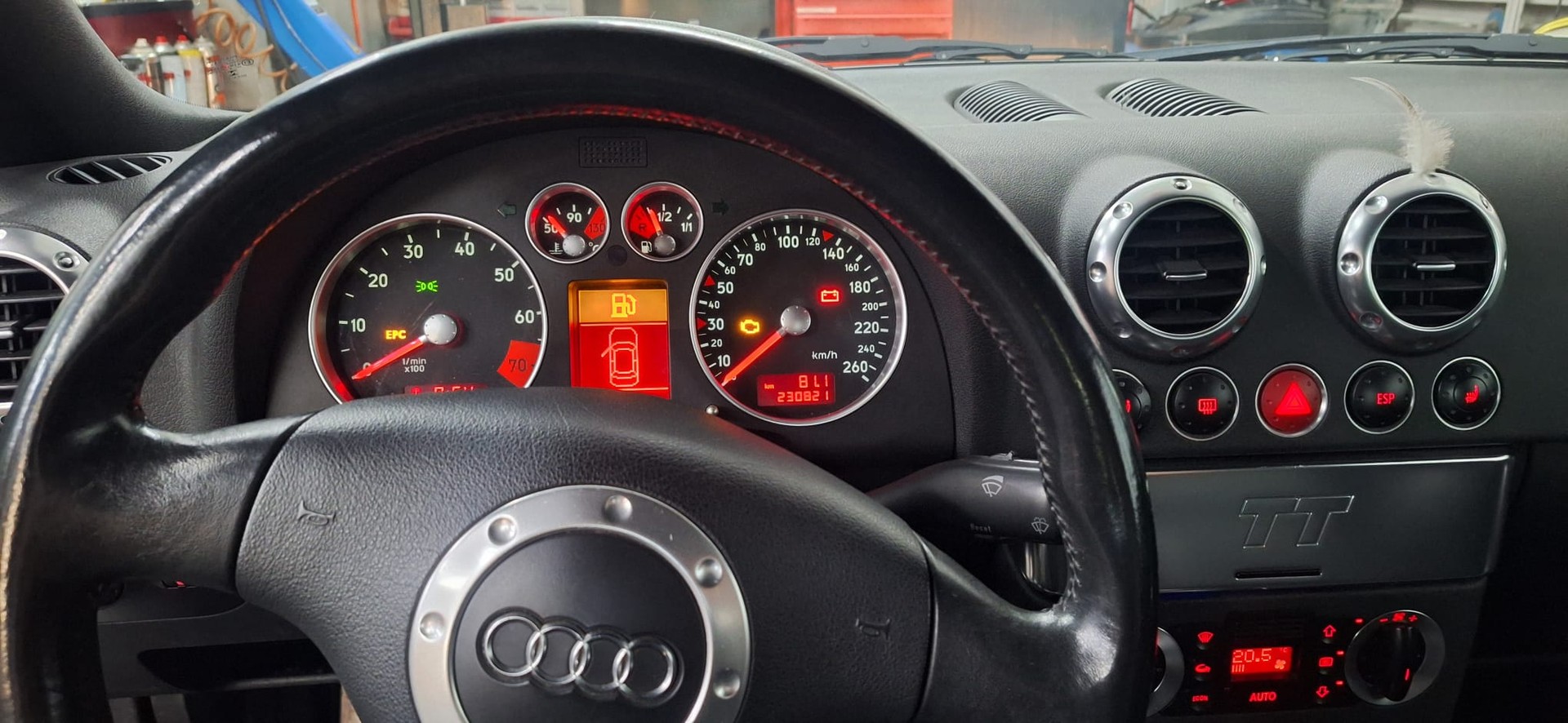 AUDI Roadster-image-2