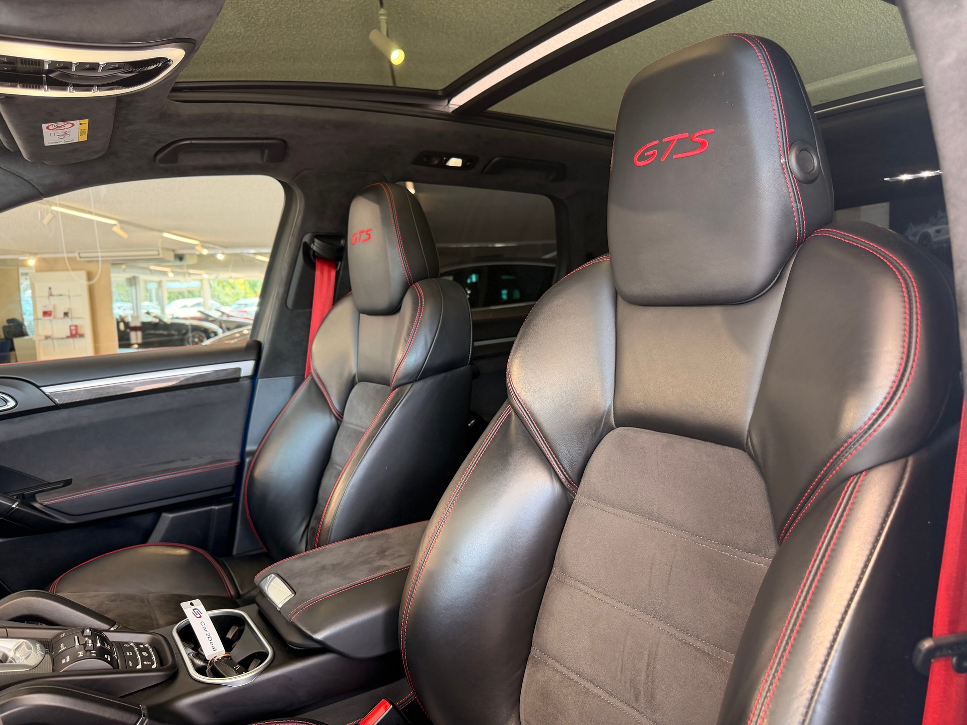 PORSCHE Cayenne GTS inkl. PORSCHE APPROVED-image-15