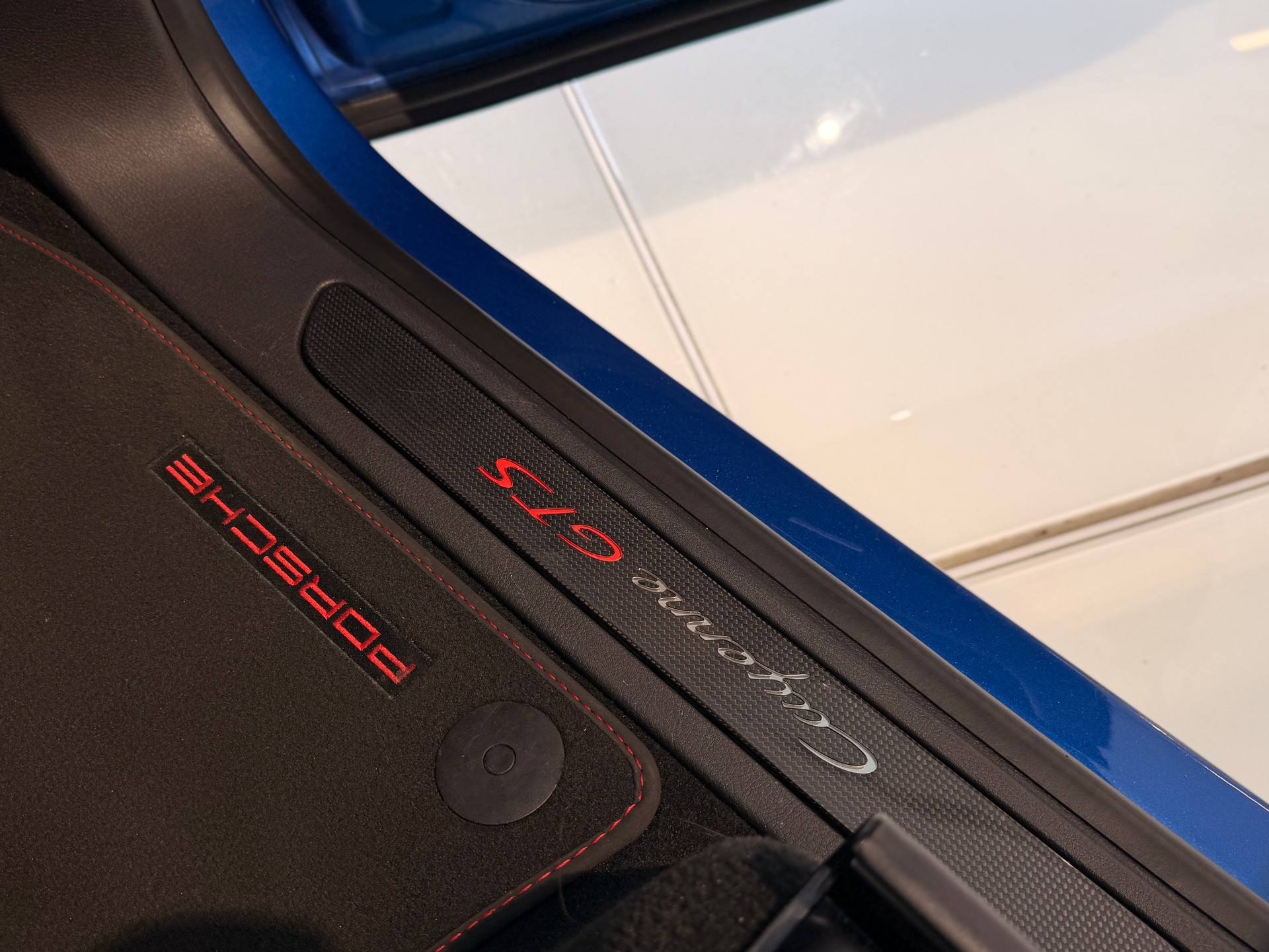 PORSCHE Cayenne GTS inkl. PORSCHE APPROVED-image-25